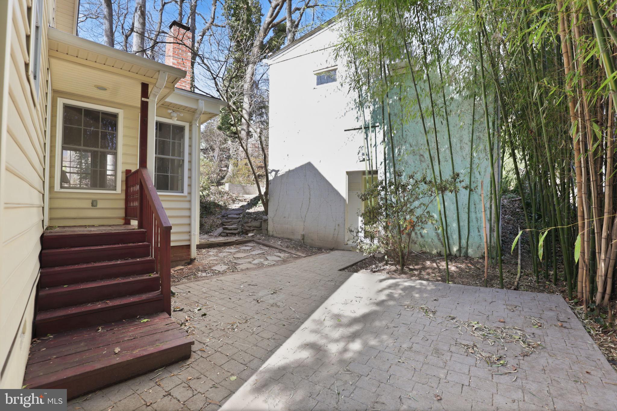 ROCK CREEK PALISADES - Residential