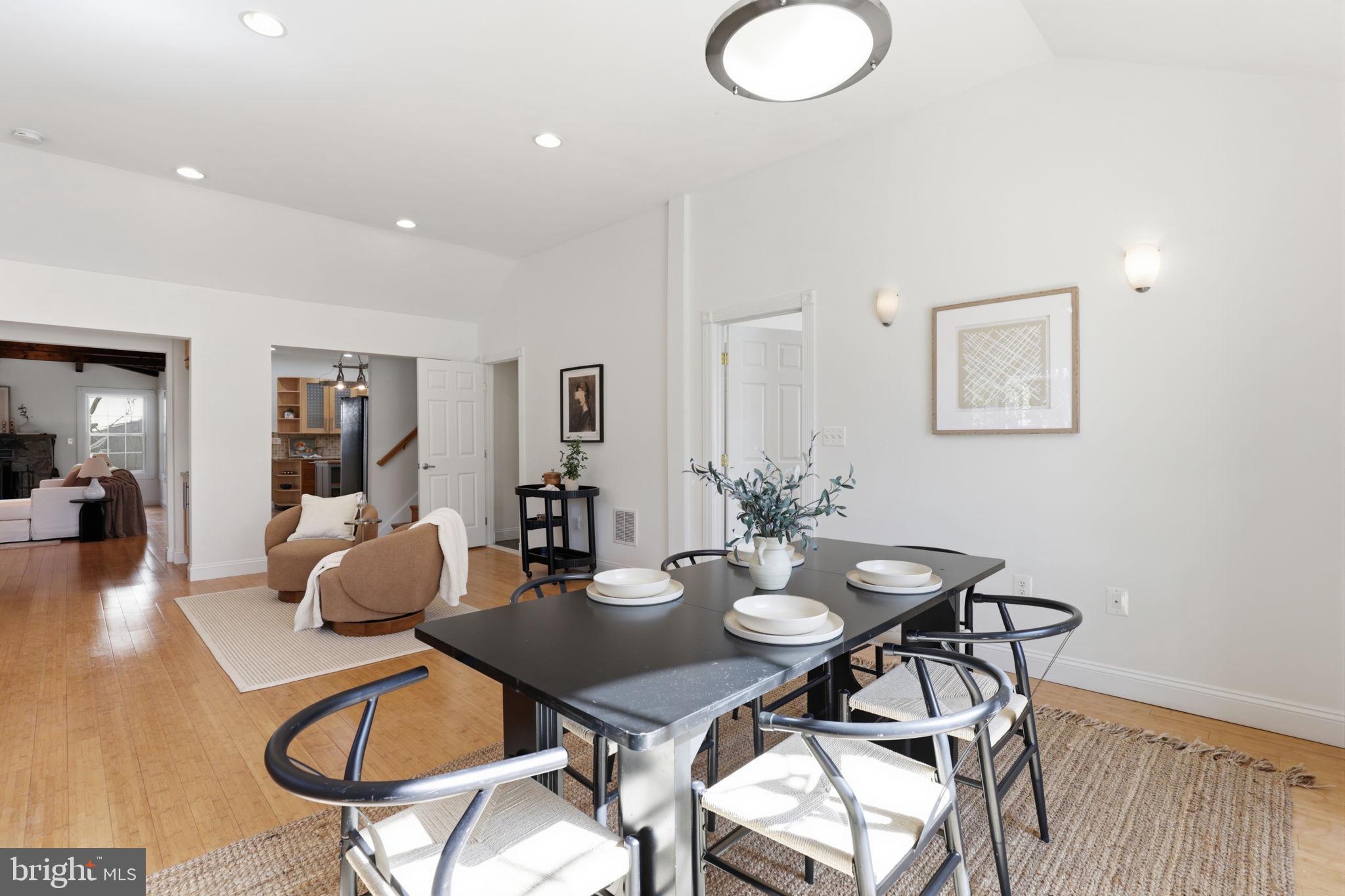 ROCK CREEK PALISADES - Residential