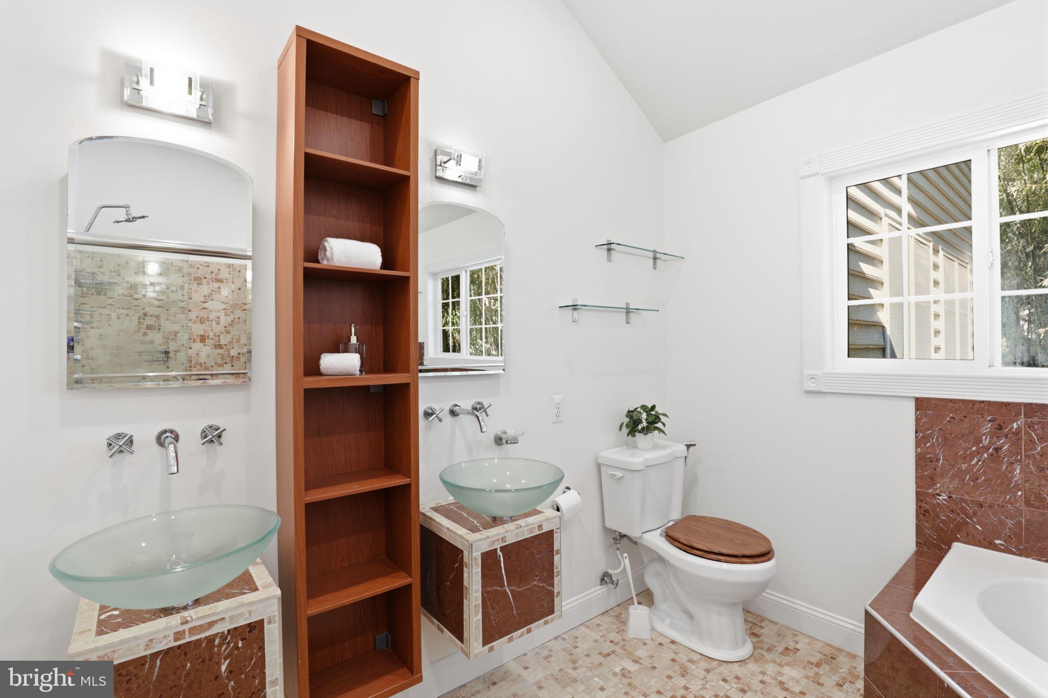 ROCK CREEK PALISADES - Residential