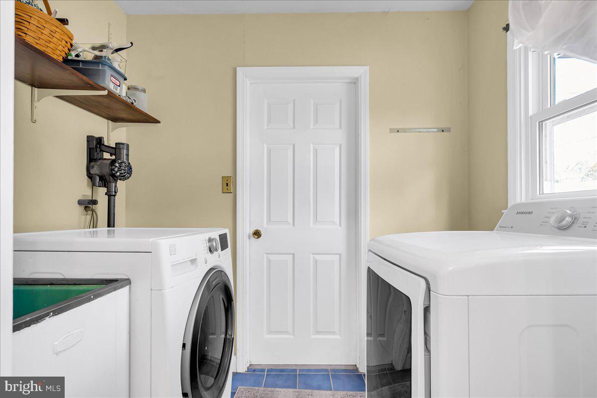 CHAPEL HILL - Residential