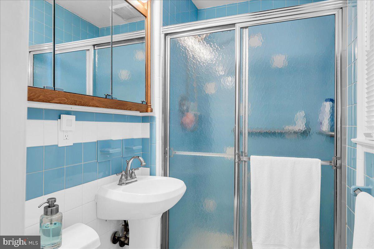 CHAPEL HILL - Residential