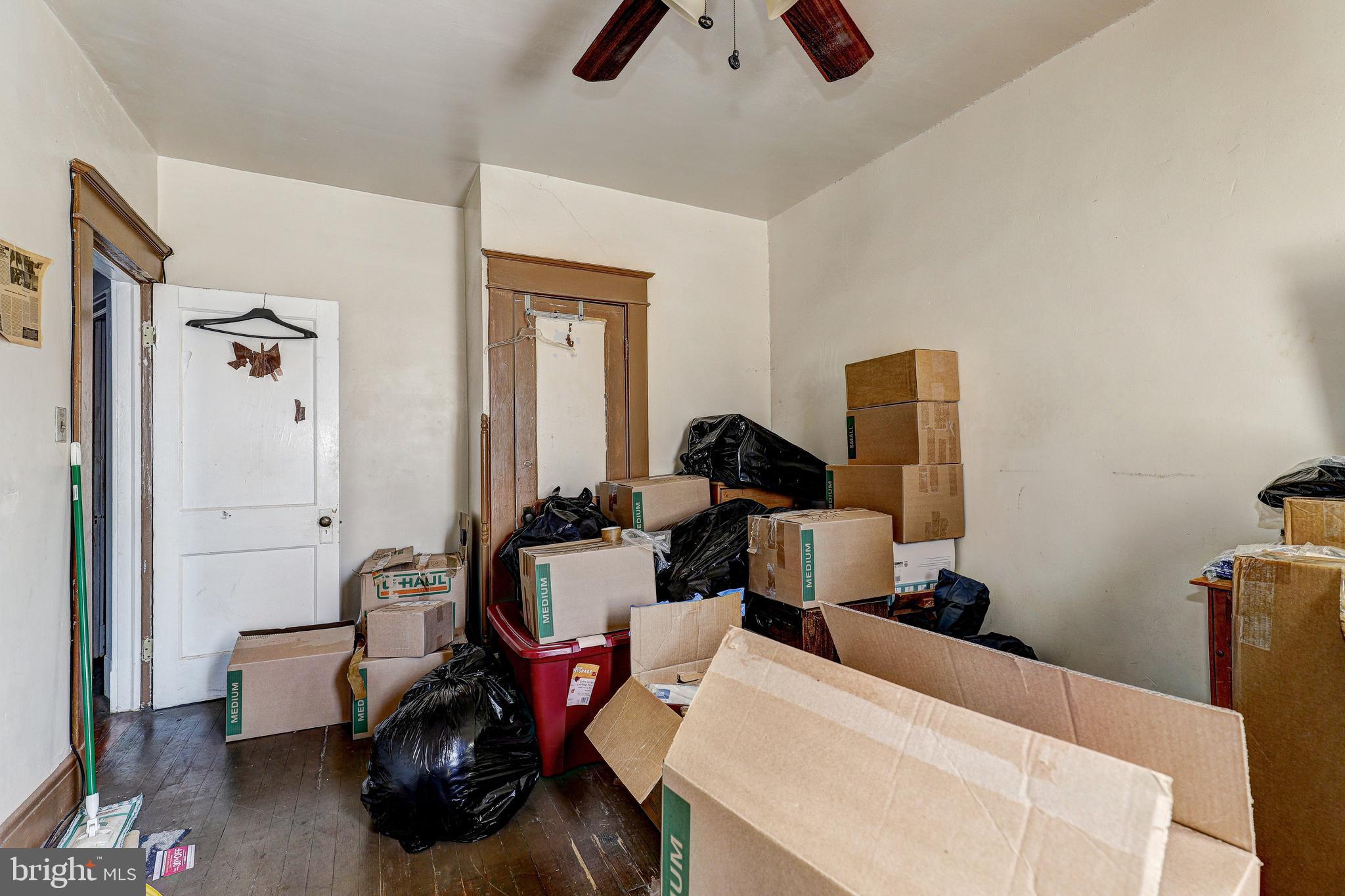 MONDAWMIN - Residential