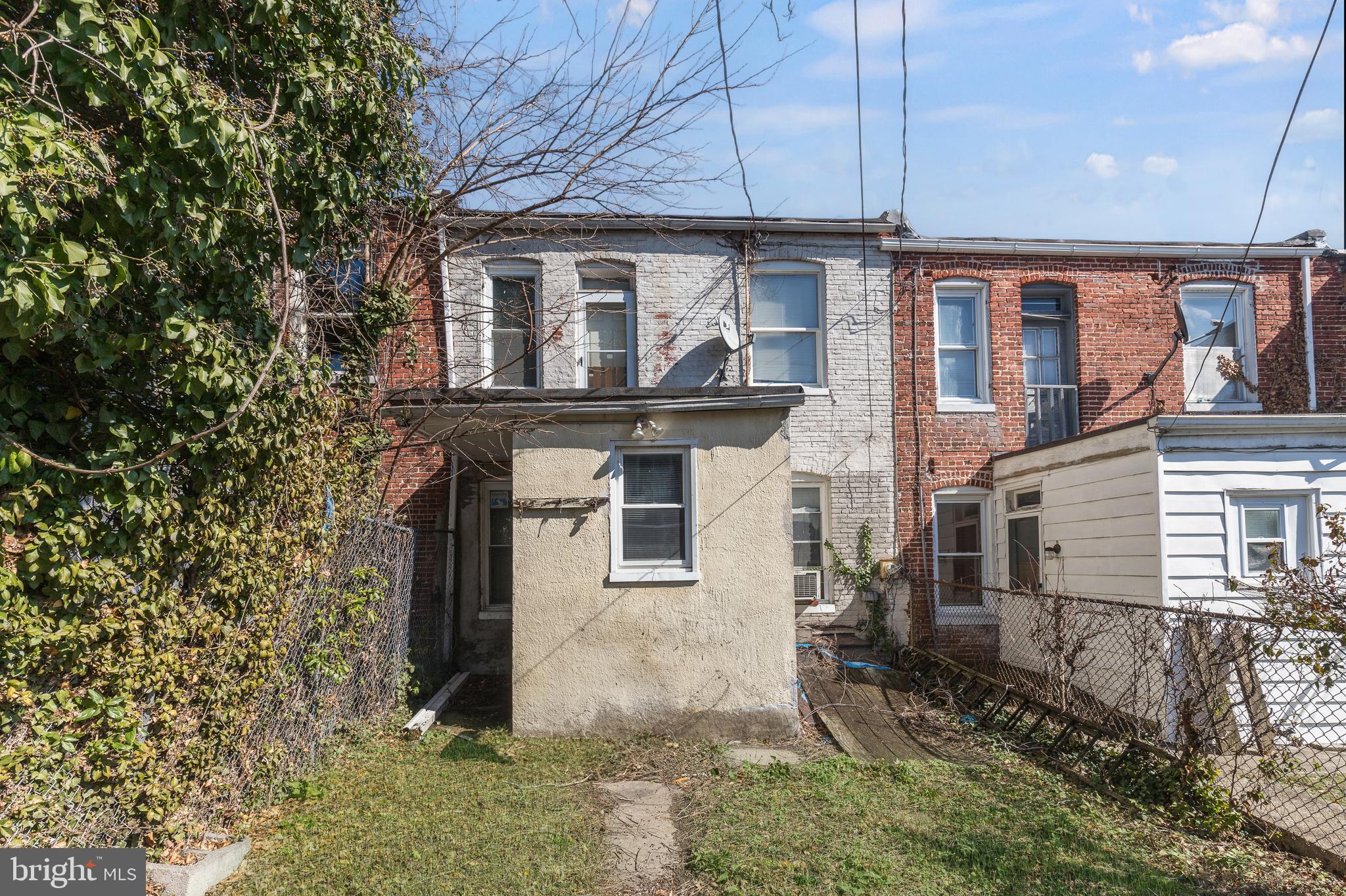 MONDAWMIN - Residential