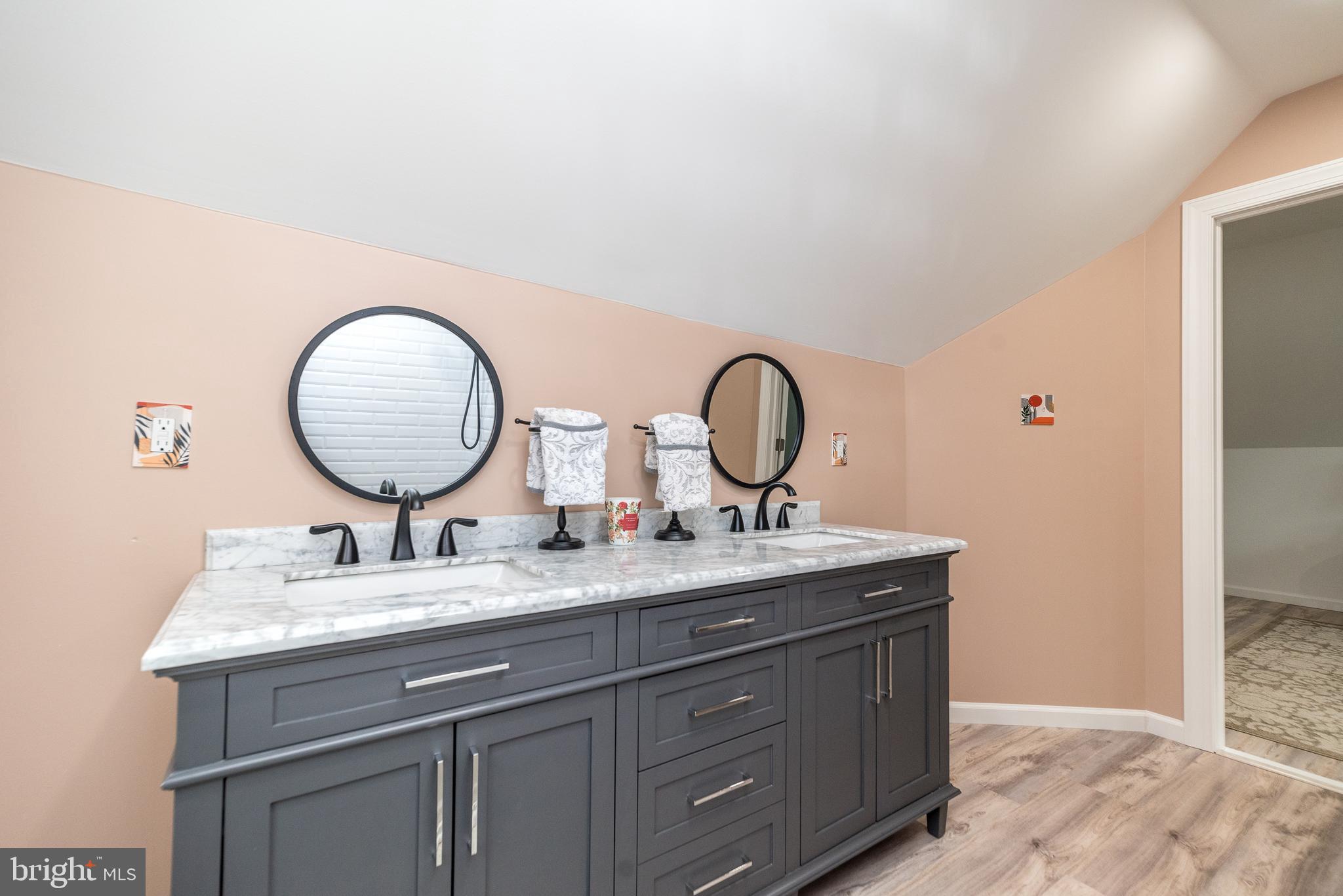 BURHOLME - Residential