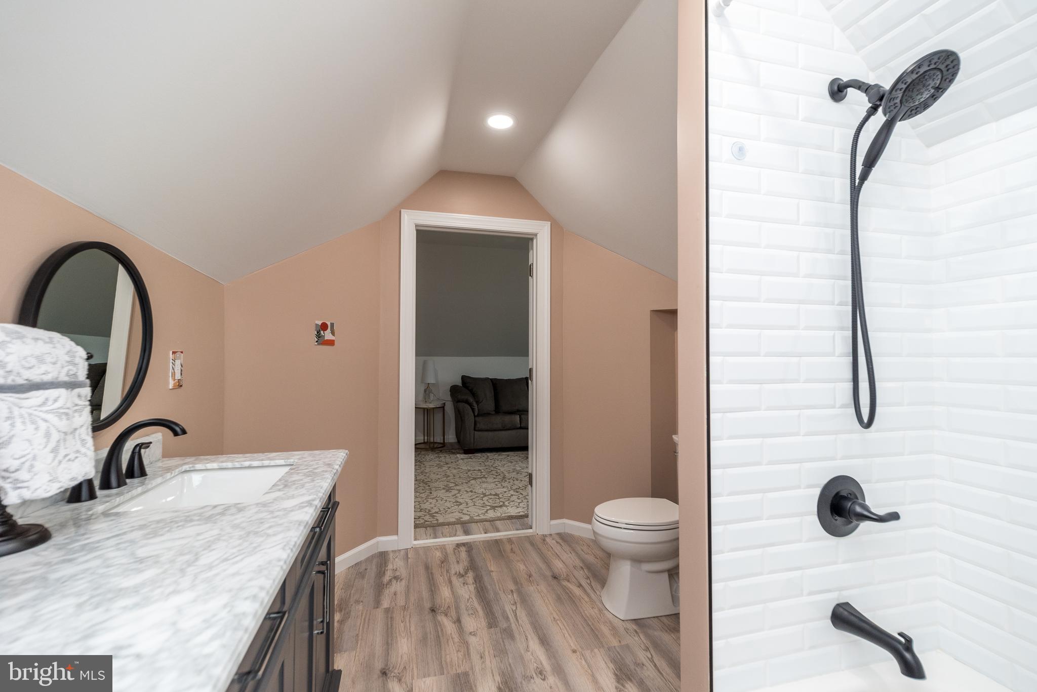 BURHOLME - Residential