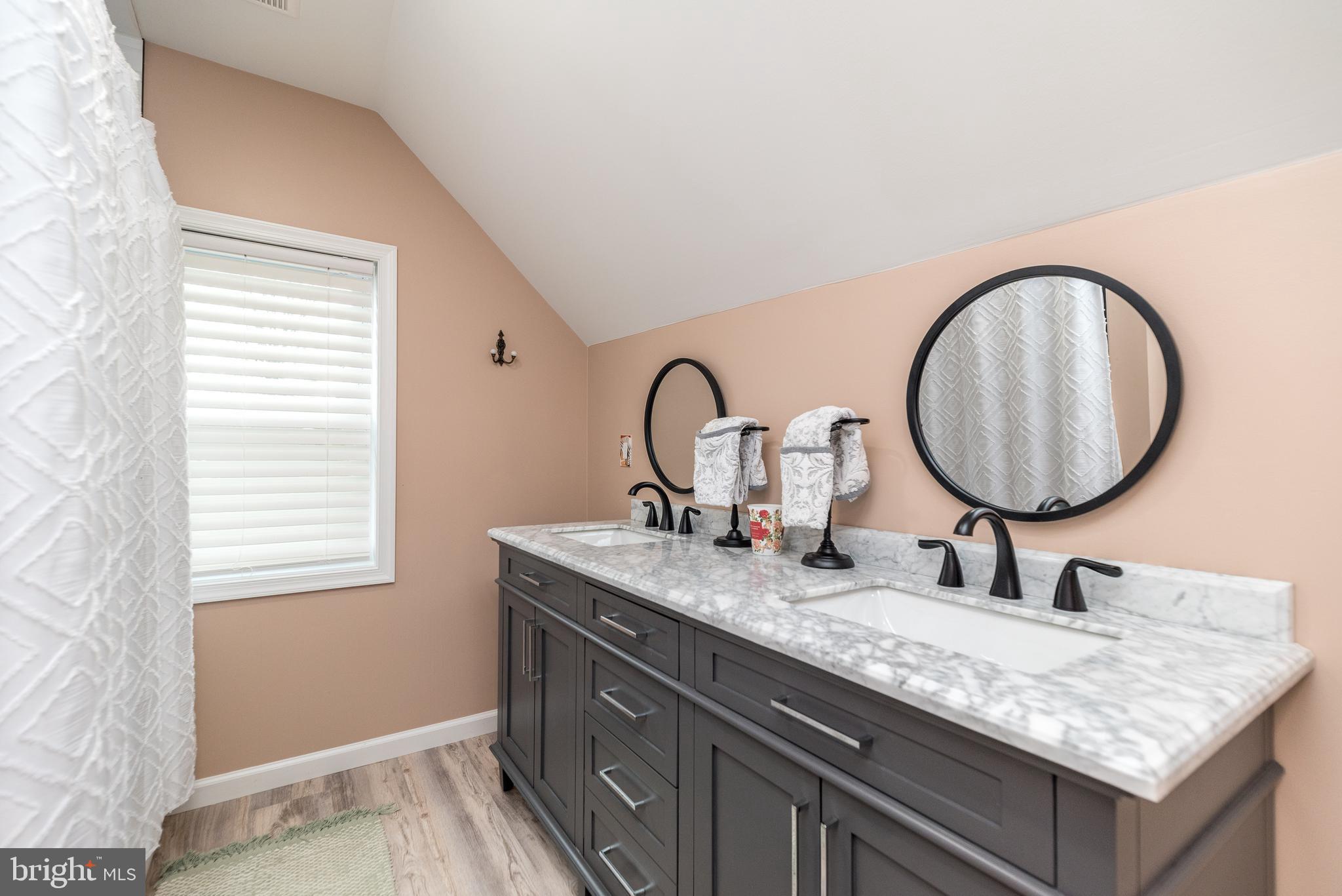 BURHOLME - Residential