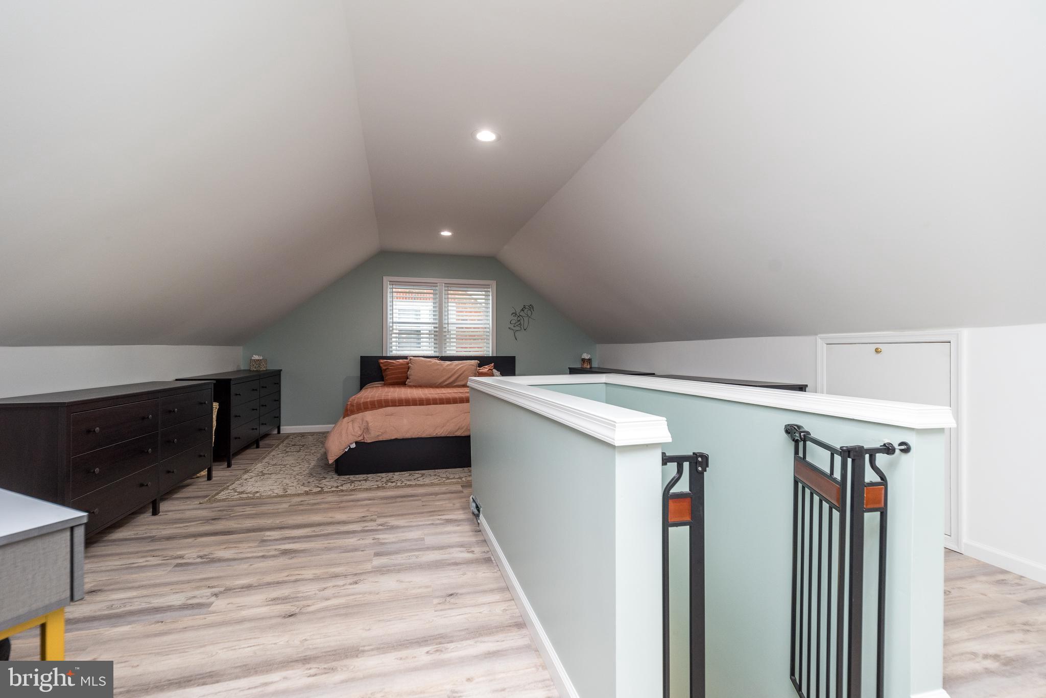 BURHOLME - Residential