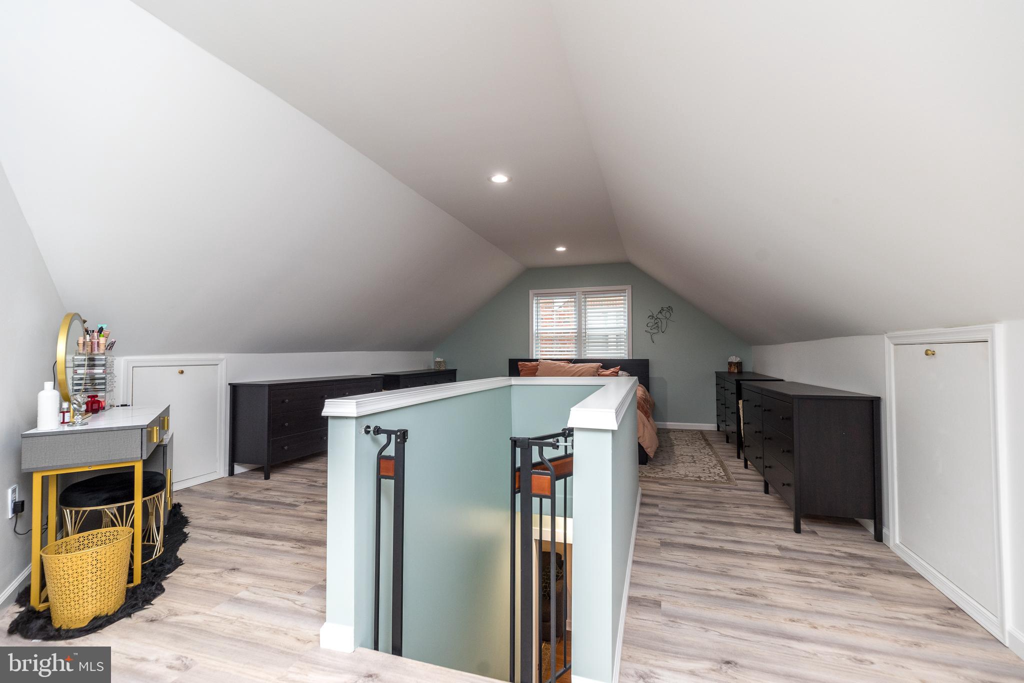 BURHOLME - Residential