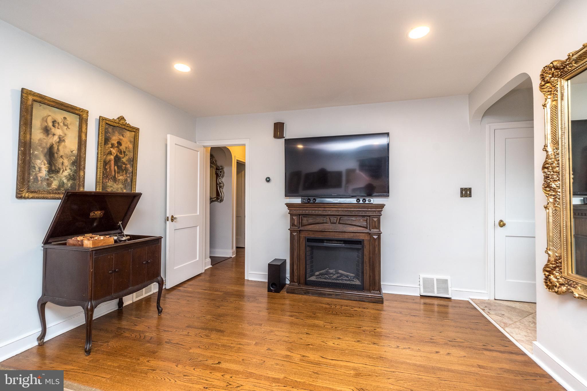 BURHOLME - Residential