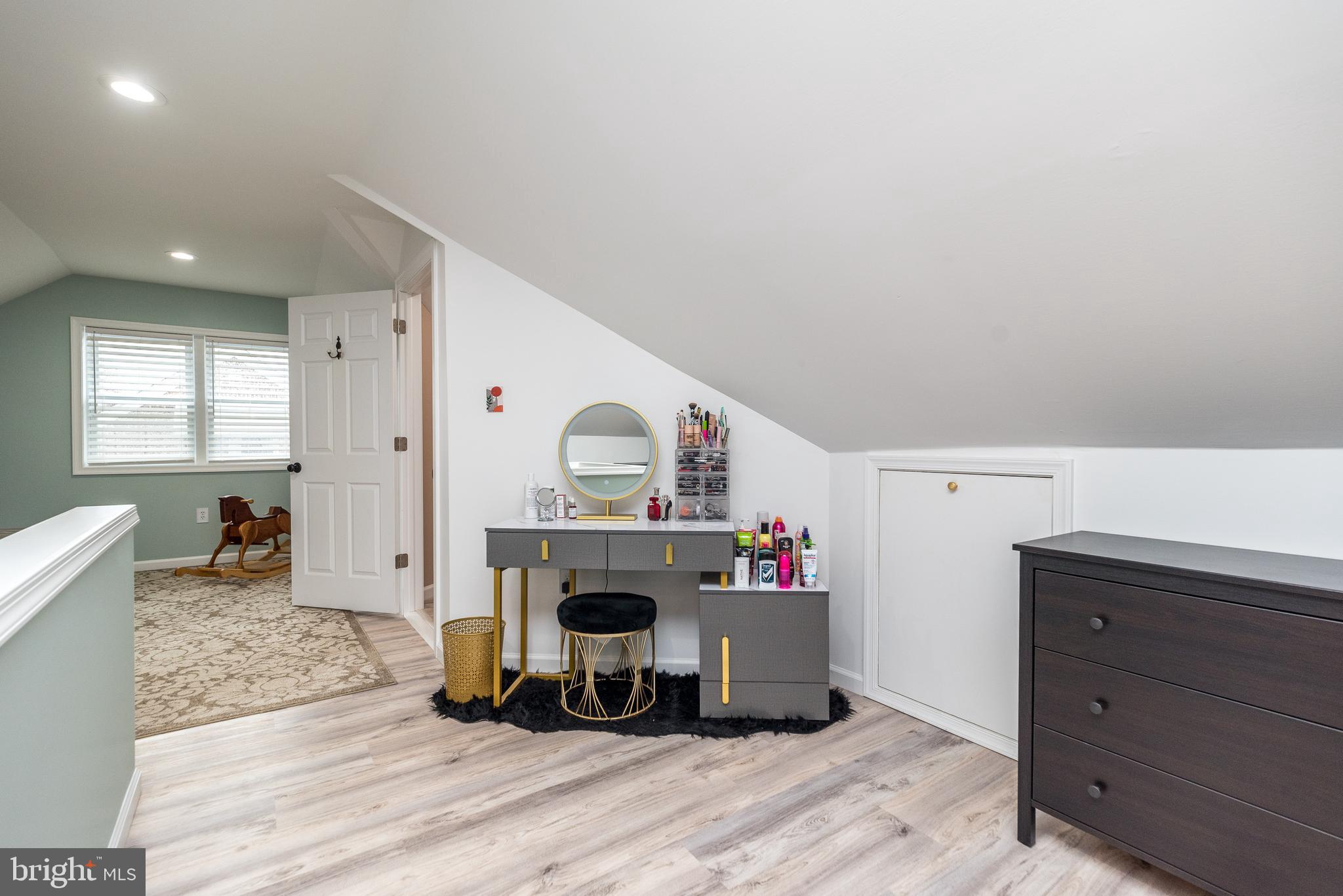 BURHOLME - Residential