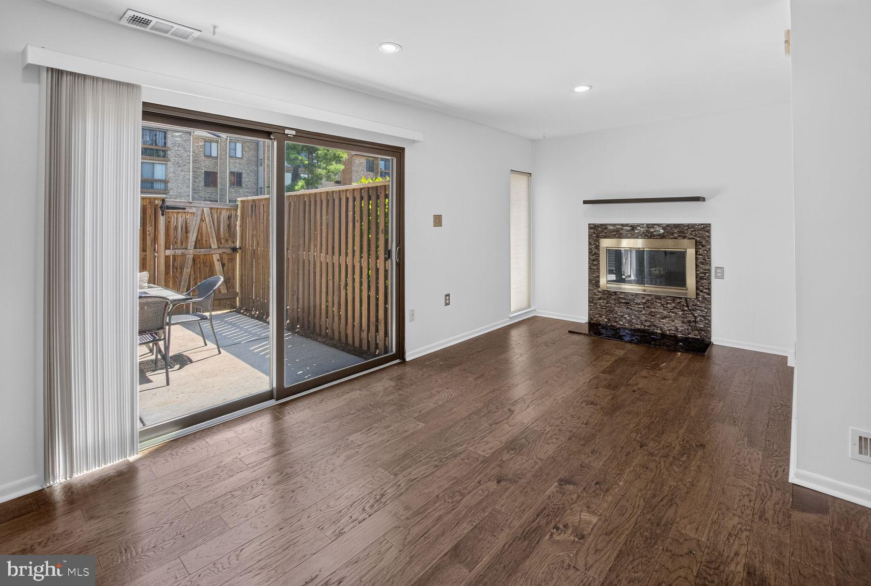 10577 TWIN RIVERS ROAD 10577