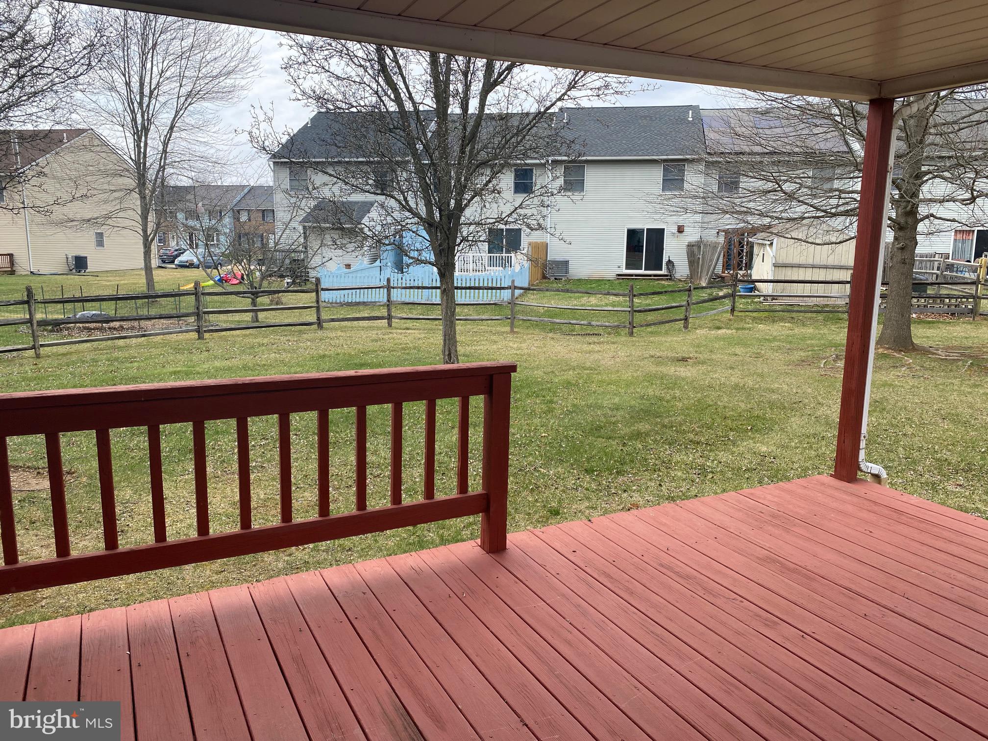 LEXINGTON FARMS - Residential