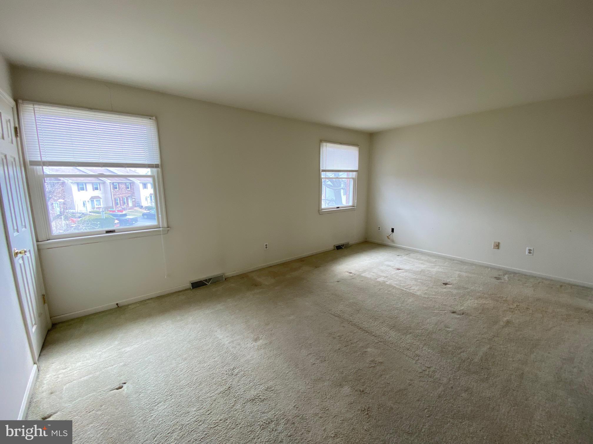 LEXINGTON FARMS - Residential