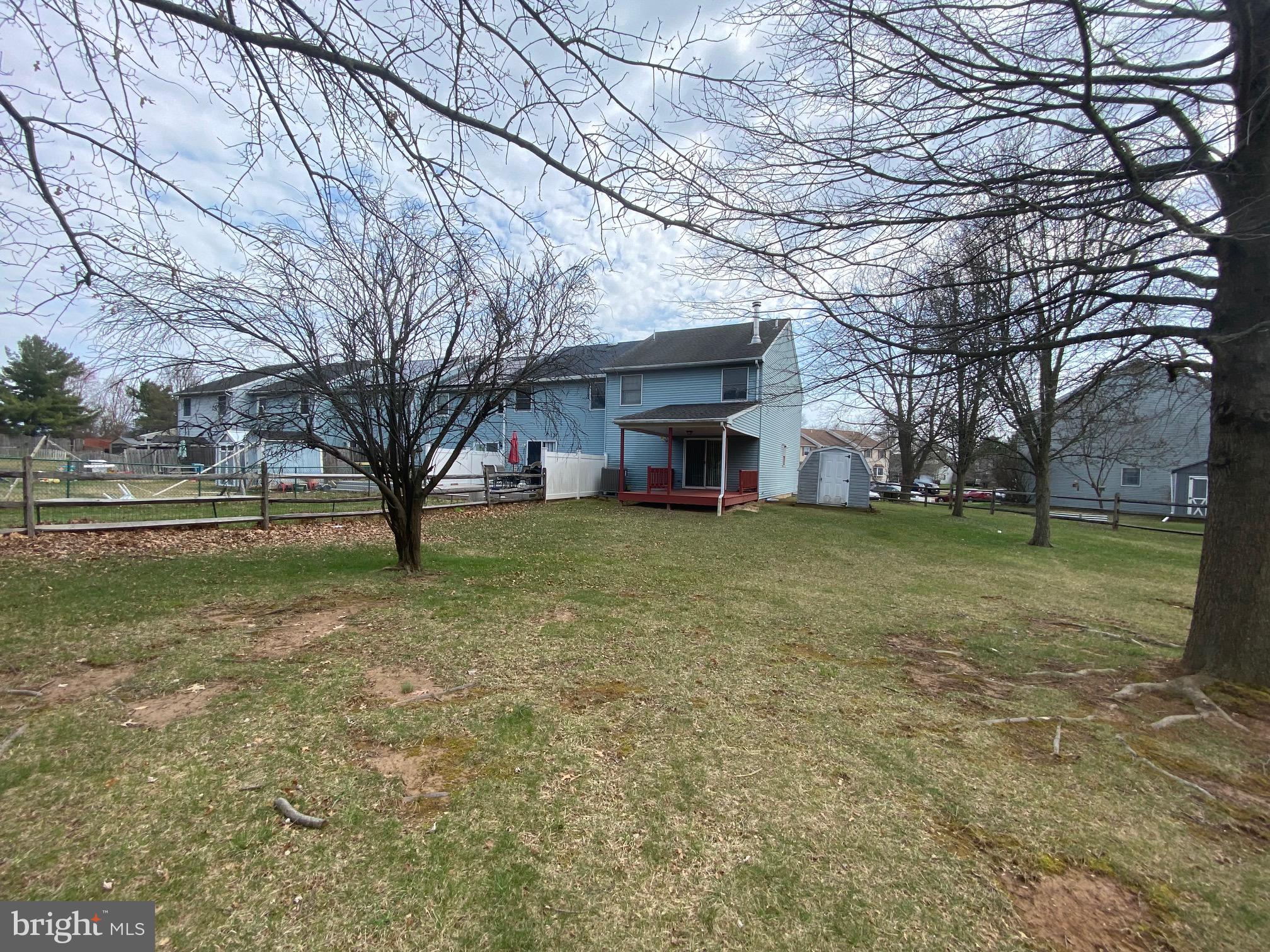 LEXINGTON FARMS - Residential