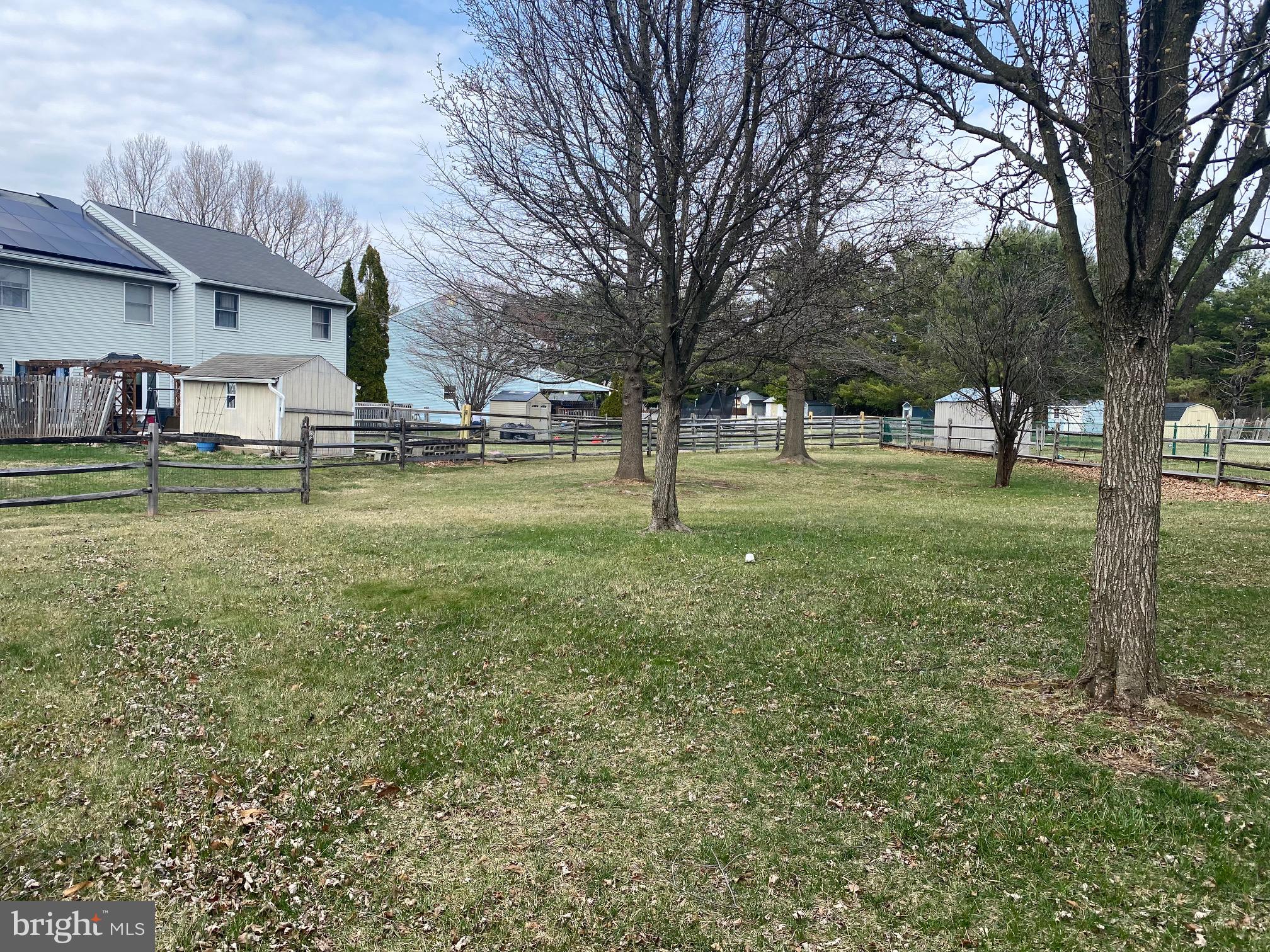 LEXINGTON FARMS - Residential