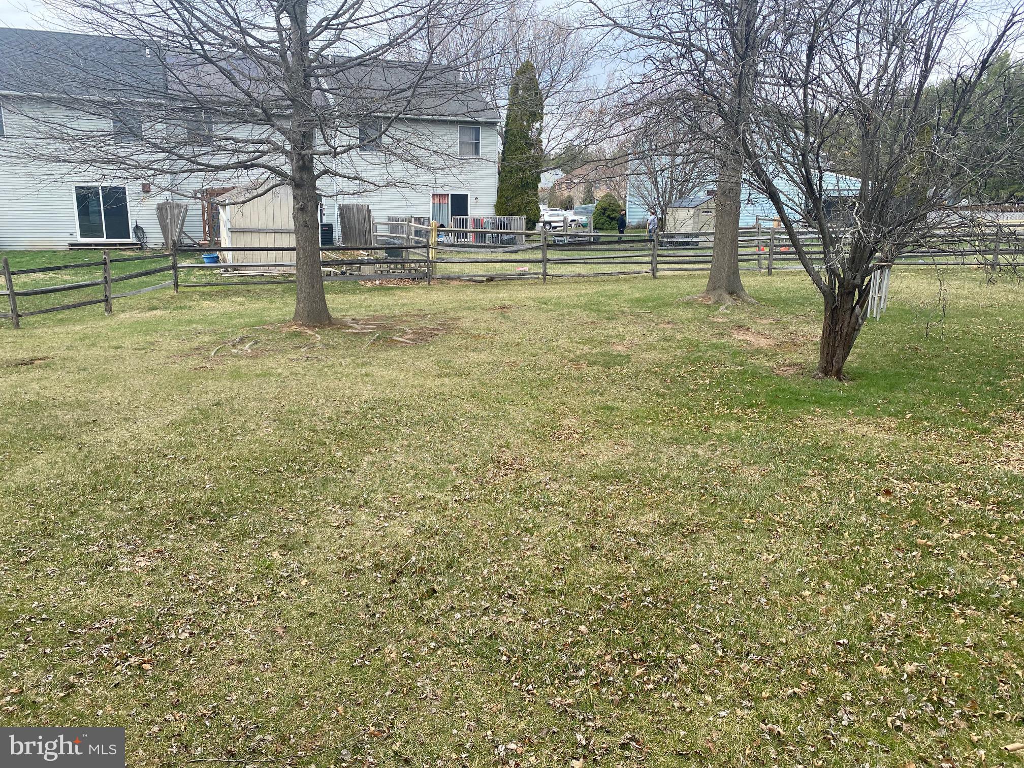 LEXINGTON FARMS - Residential