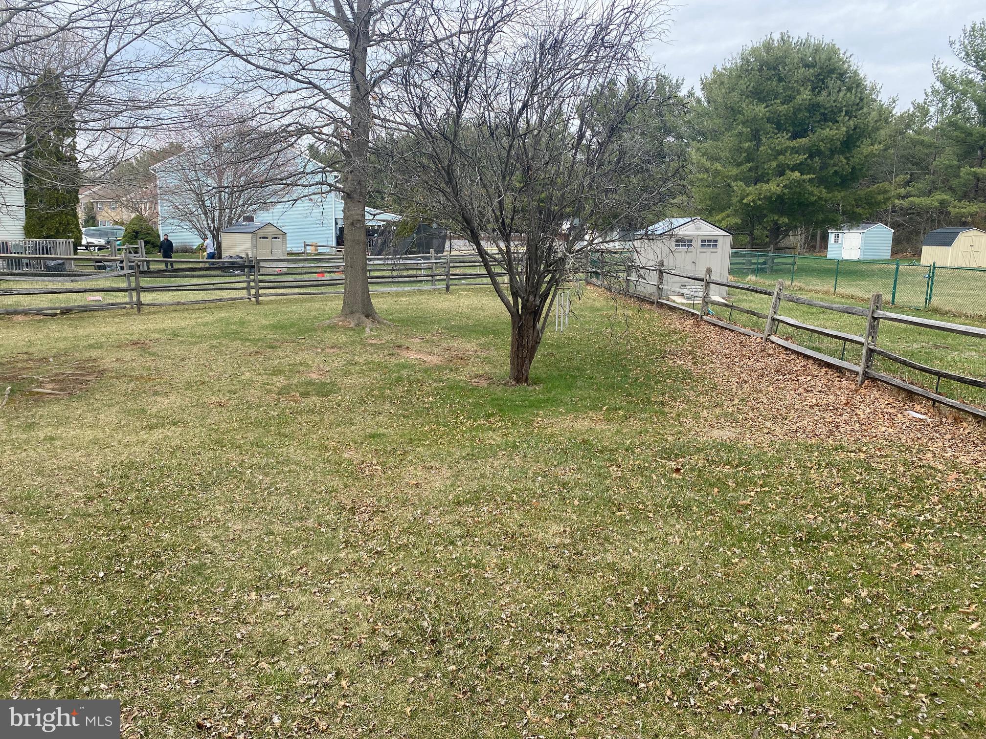 LEXINGTON FARMS - Residential