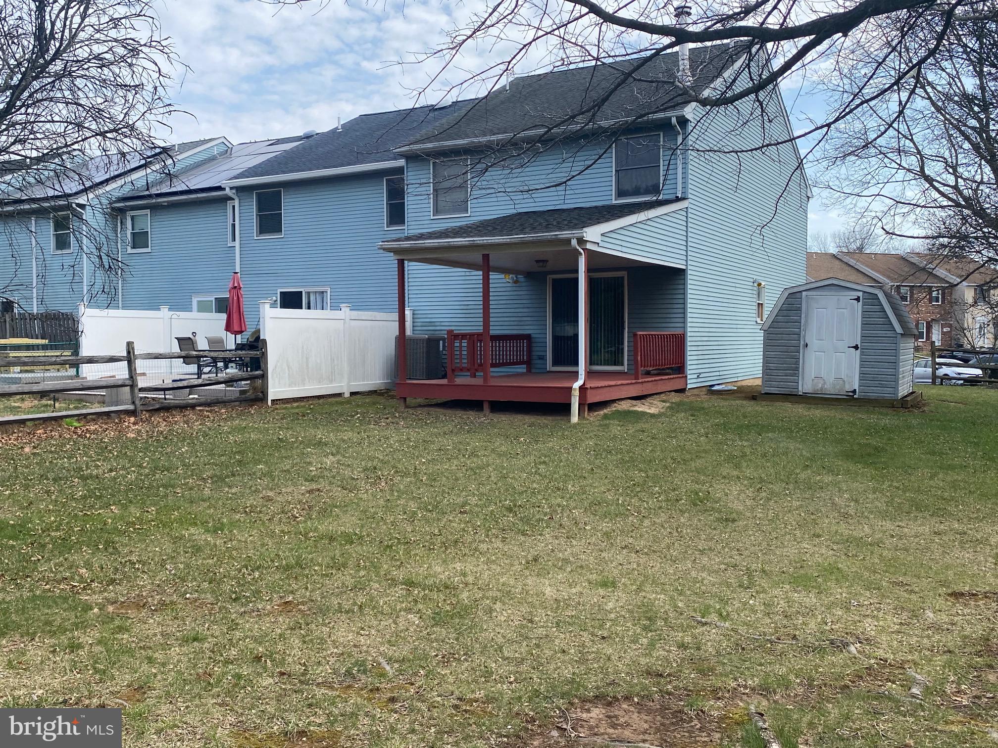 LEXINGTON FARMS - Residential