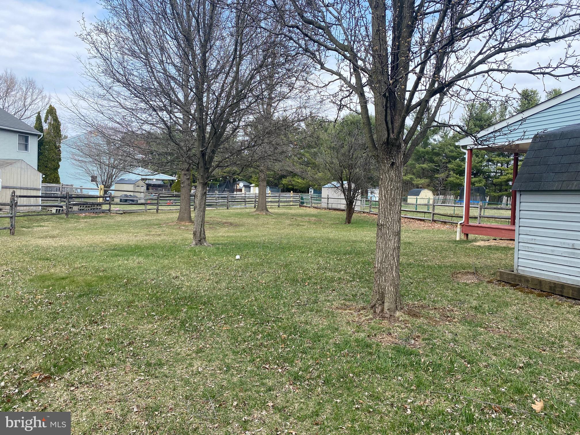 LEXINGTON FARMS - Residential