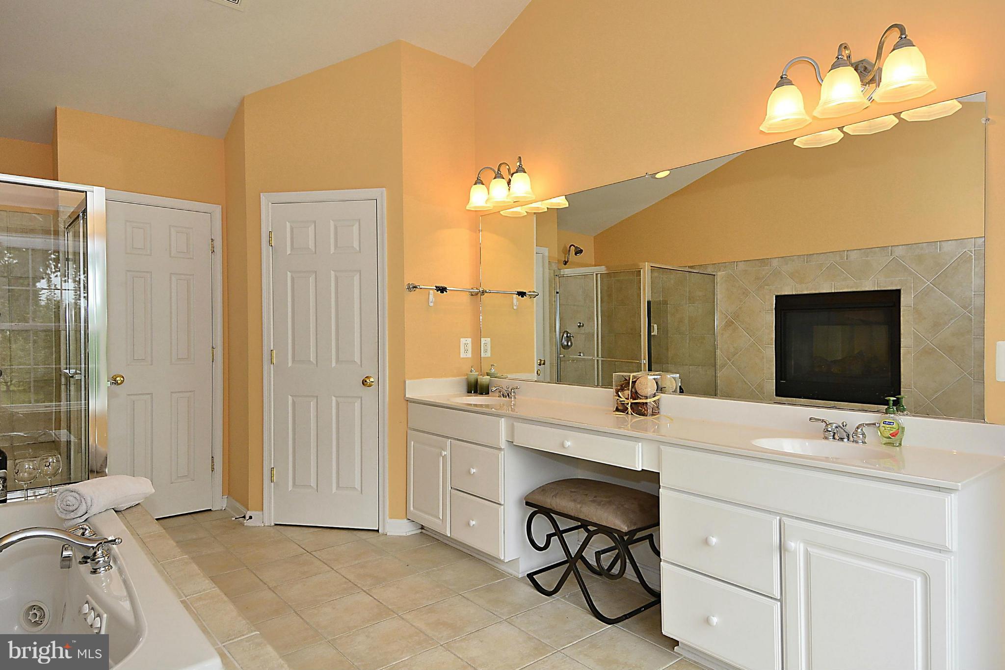 THE RIDINGS AT BLUE SPRING - Residential