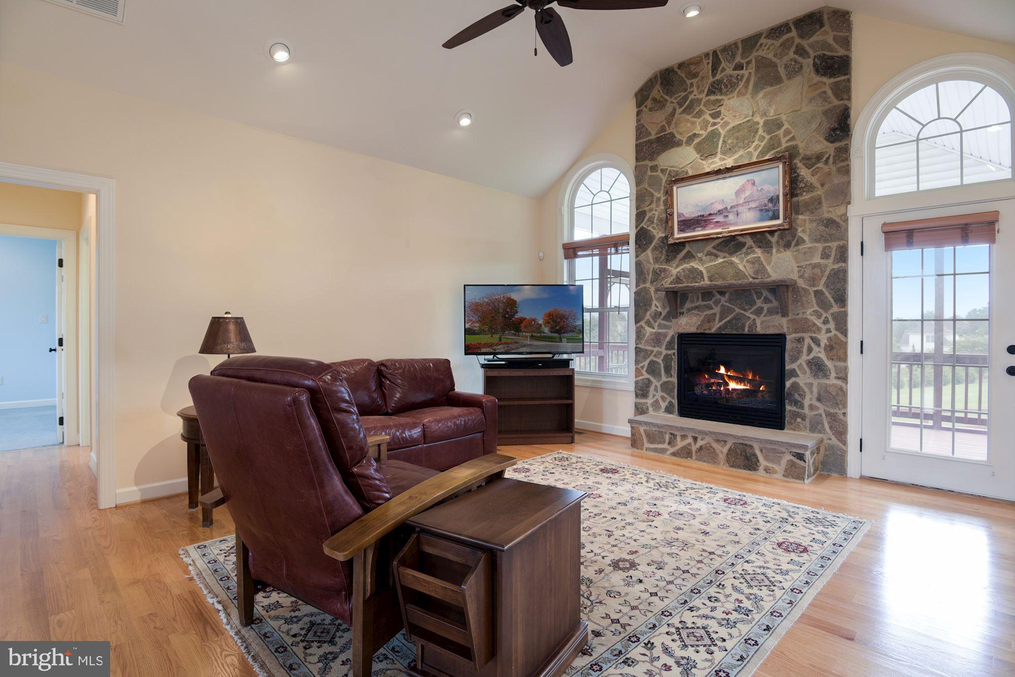 EASTLAND - Residential