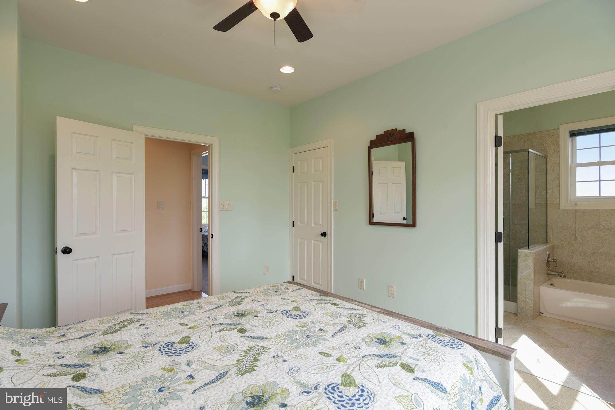 EASTLAND - Residential