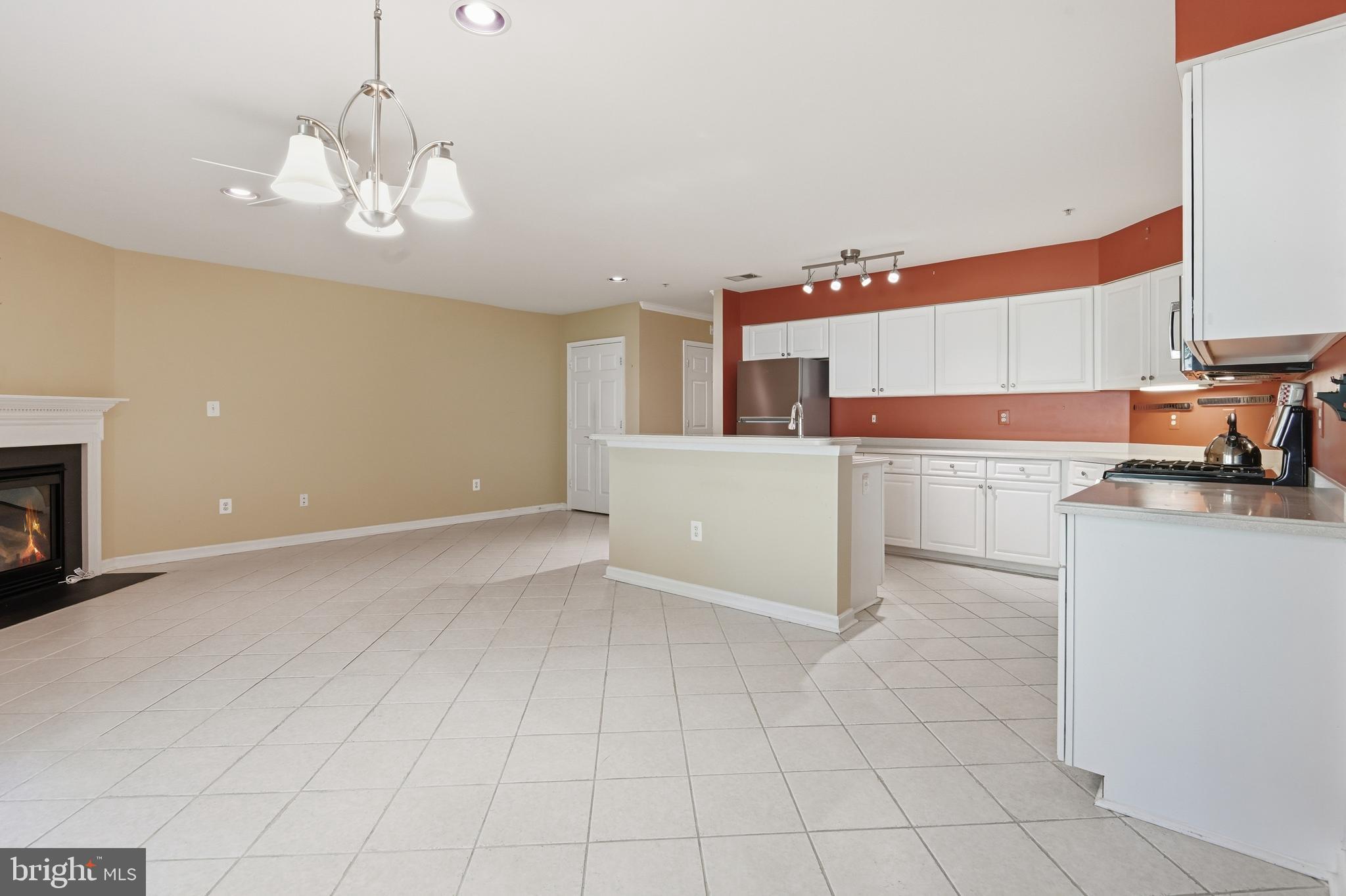 STRAFFAN - Residential