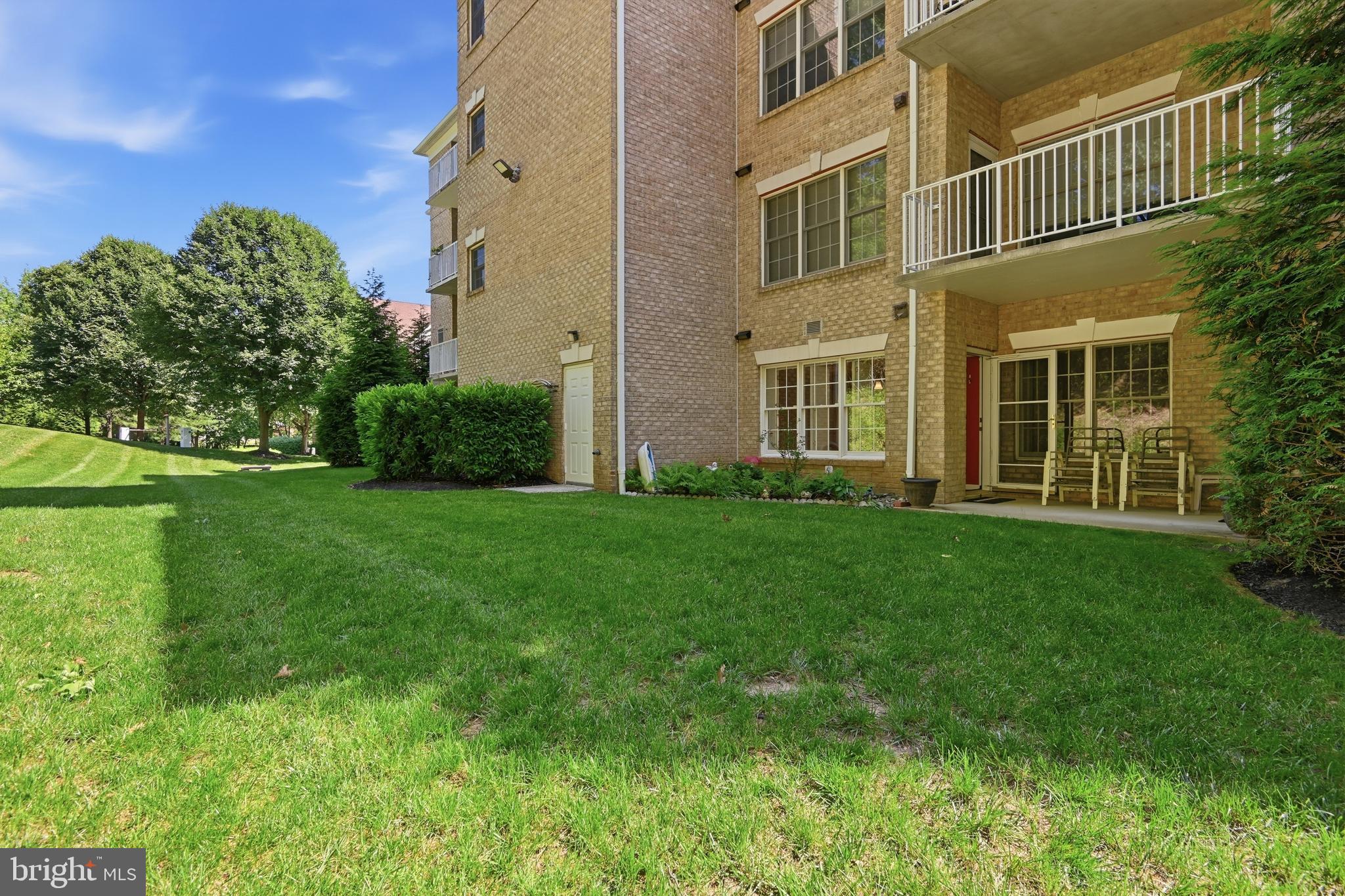 STRAFFAN - Residential