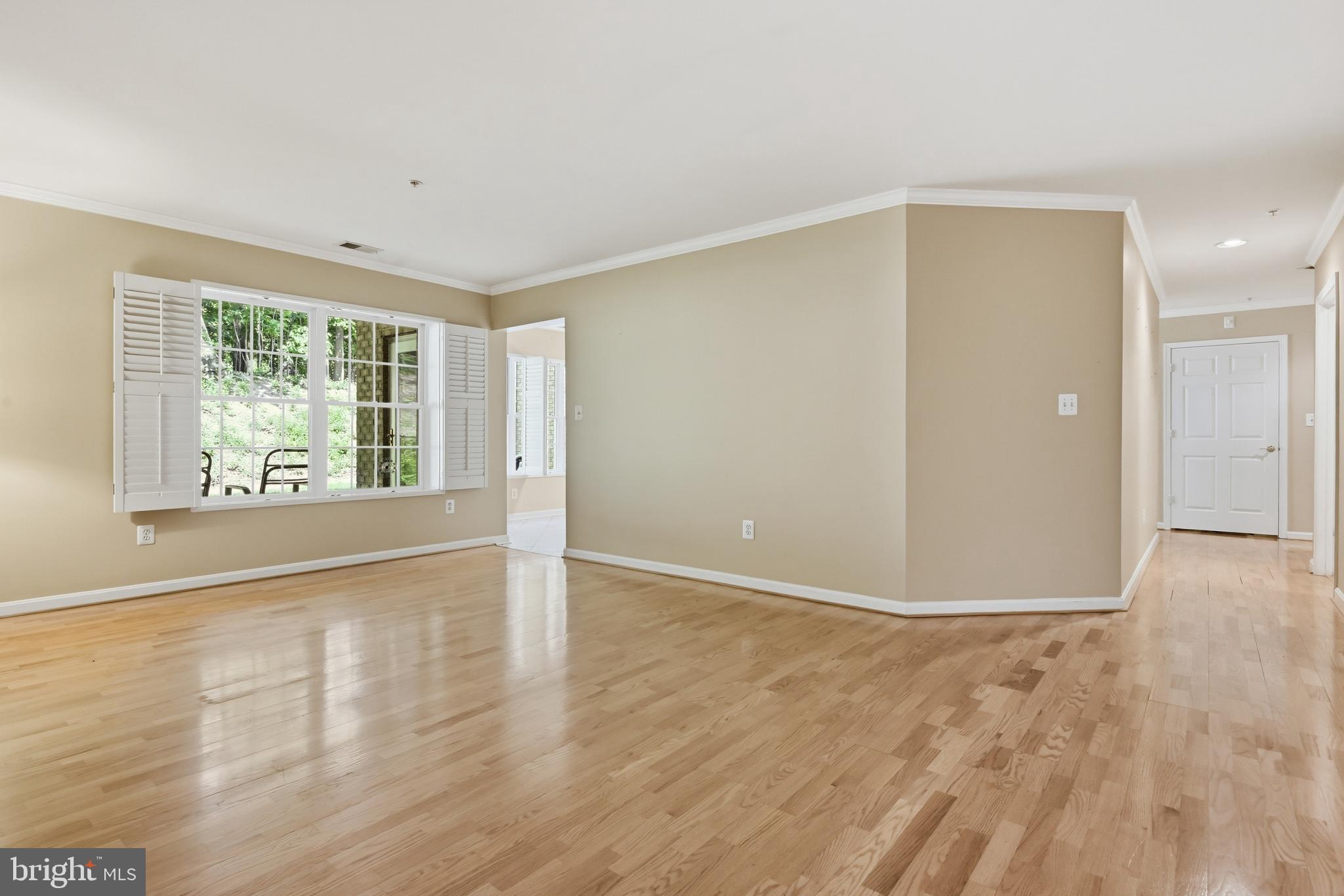 STRAFFAN - Residential