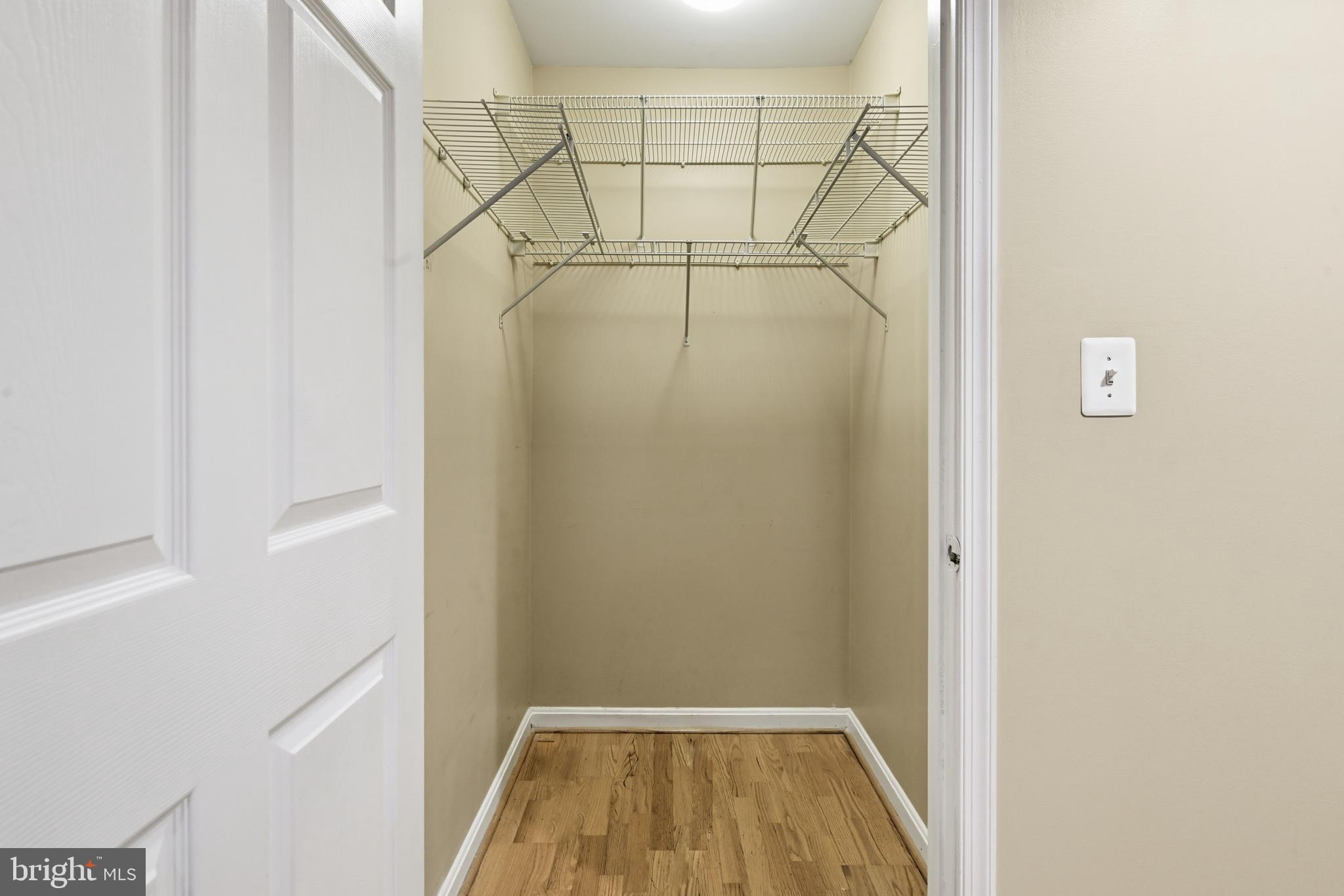 STRAFFAN - Residential