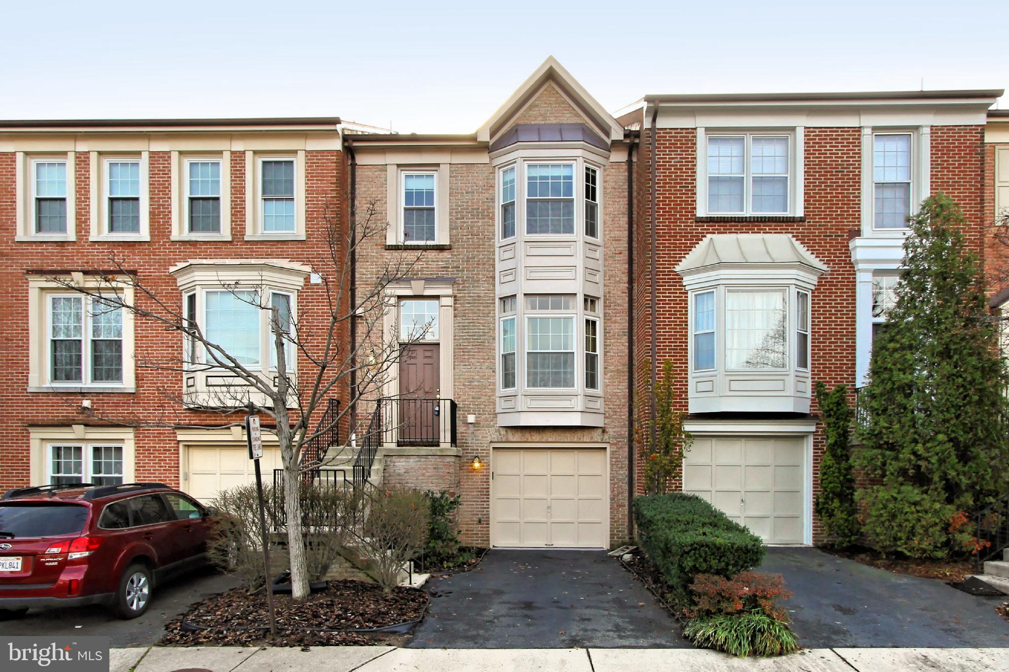 KINGSTOWNE - Residential Lease