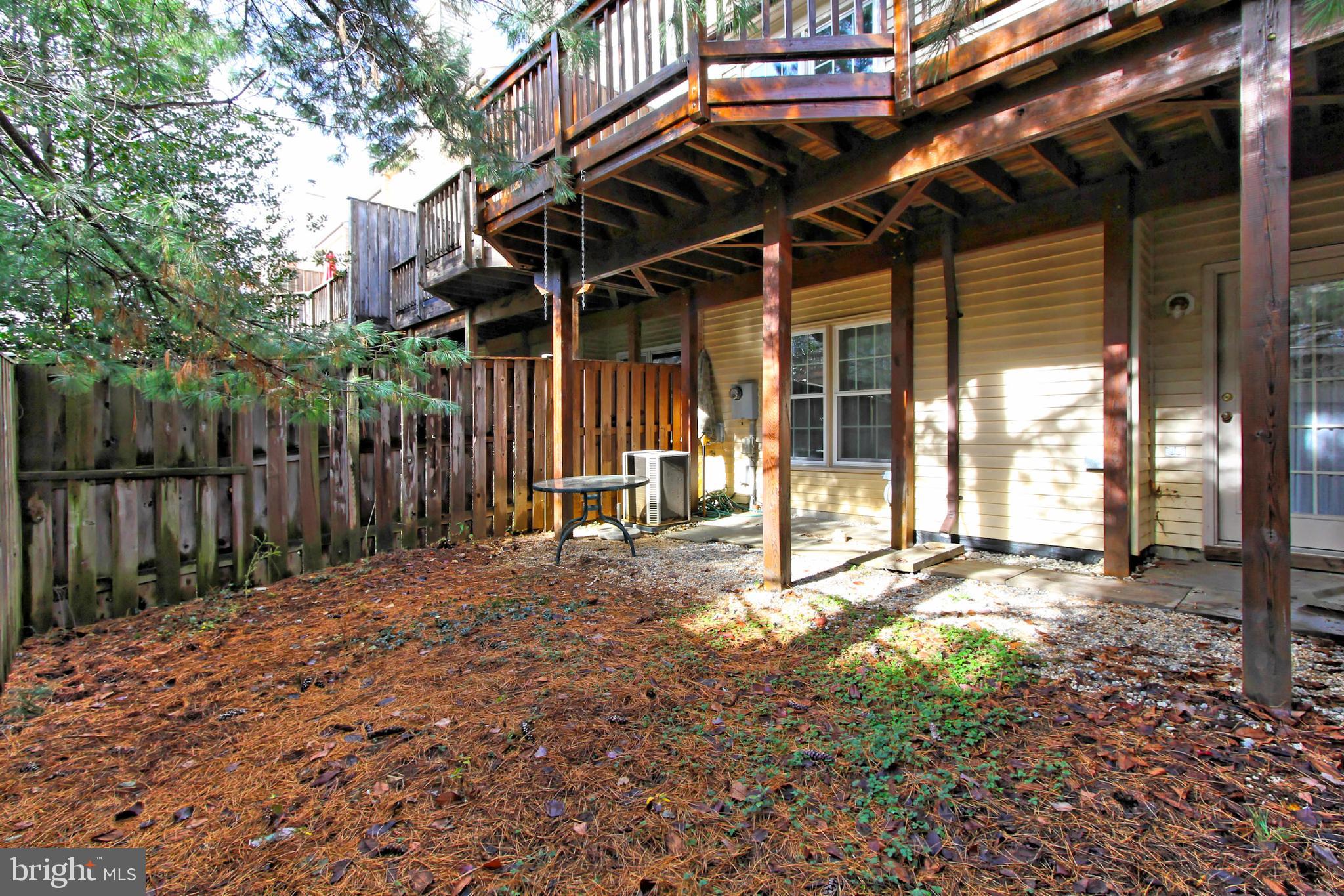 KINGSTOWNE - Residential Lease