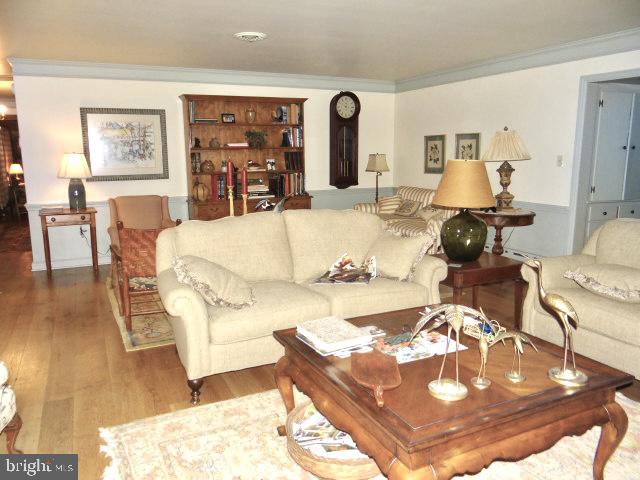 GUILFORD HILLS SOUTH - Residential