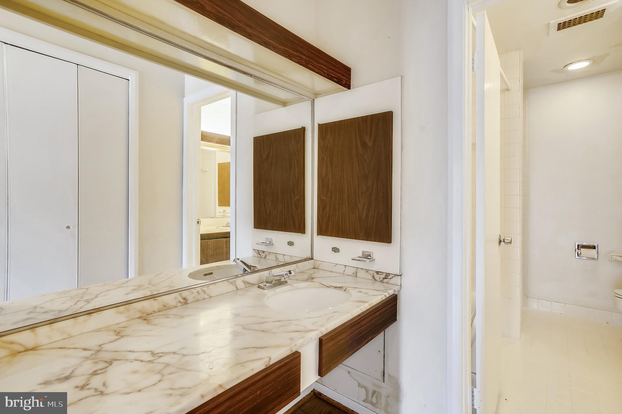 THE IMPERIAL - Residential