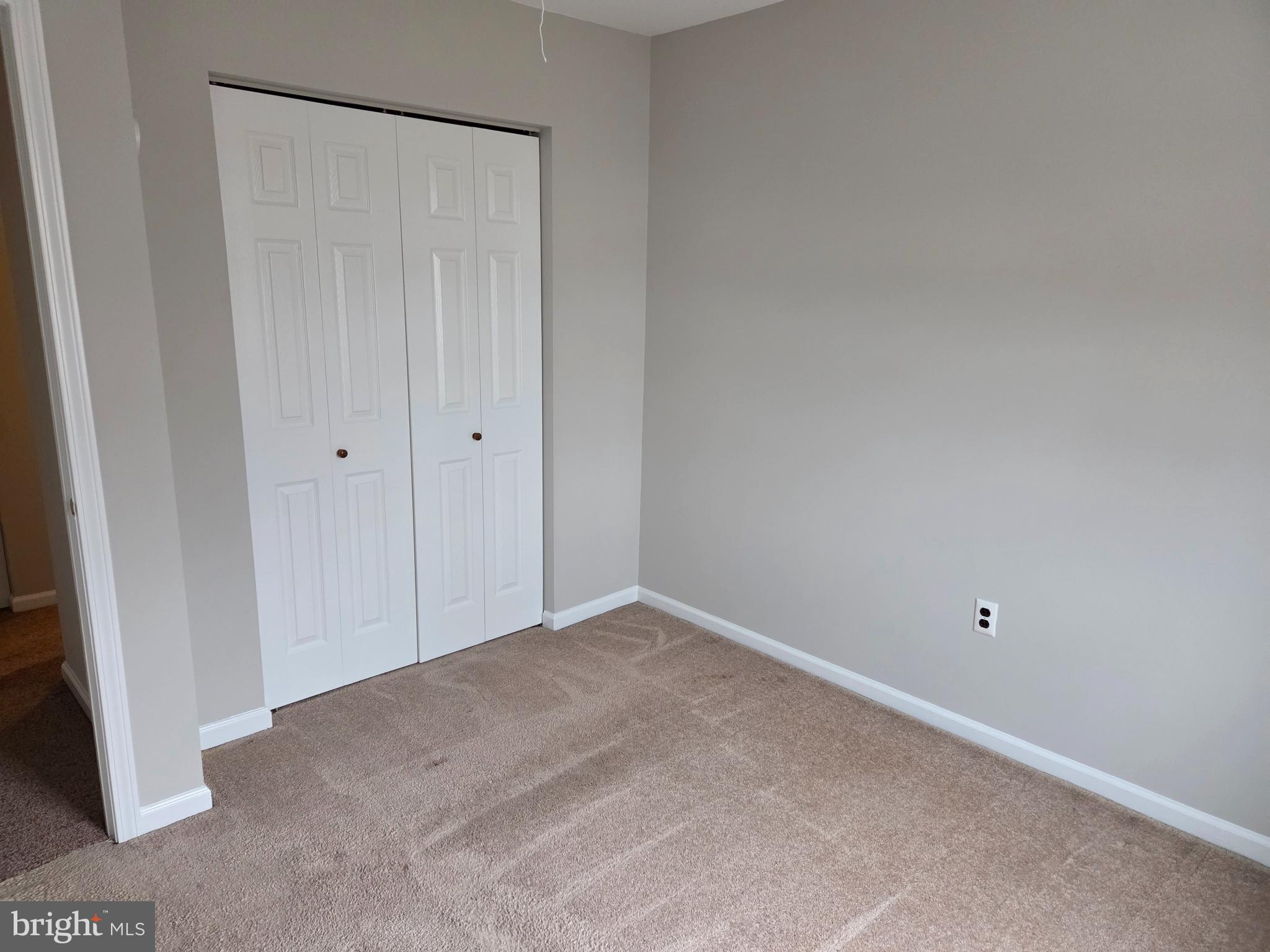 CHERRY TREE KNOLL - Residential