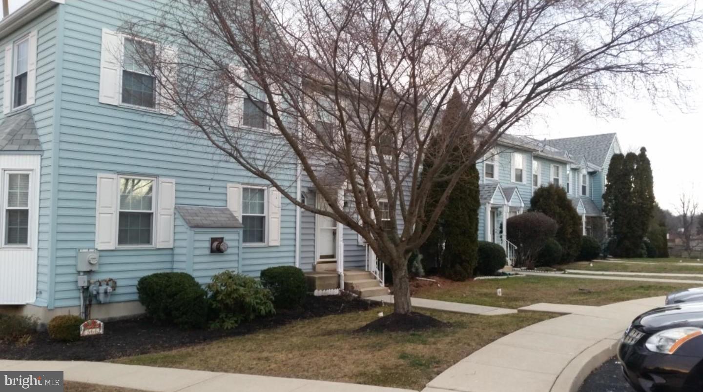 CHERRY TREE KNOLL - Residential