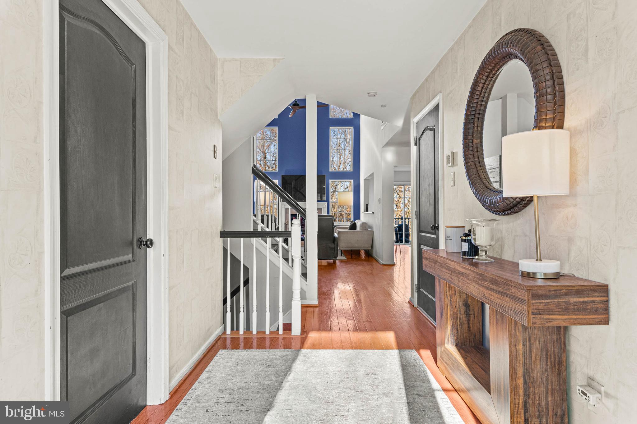 REBEL HILL - Residential