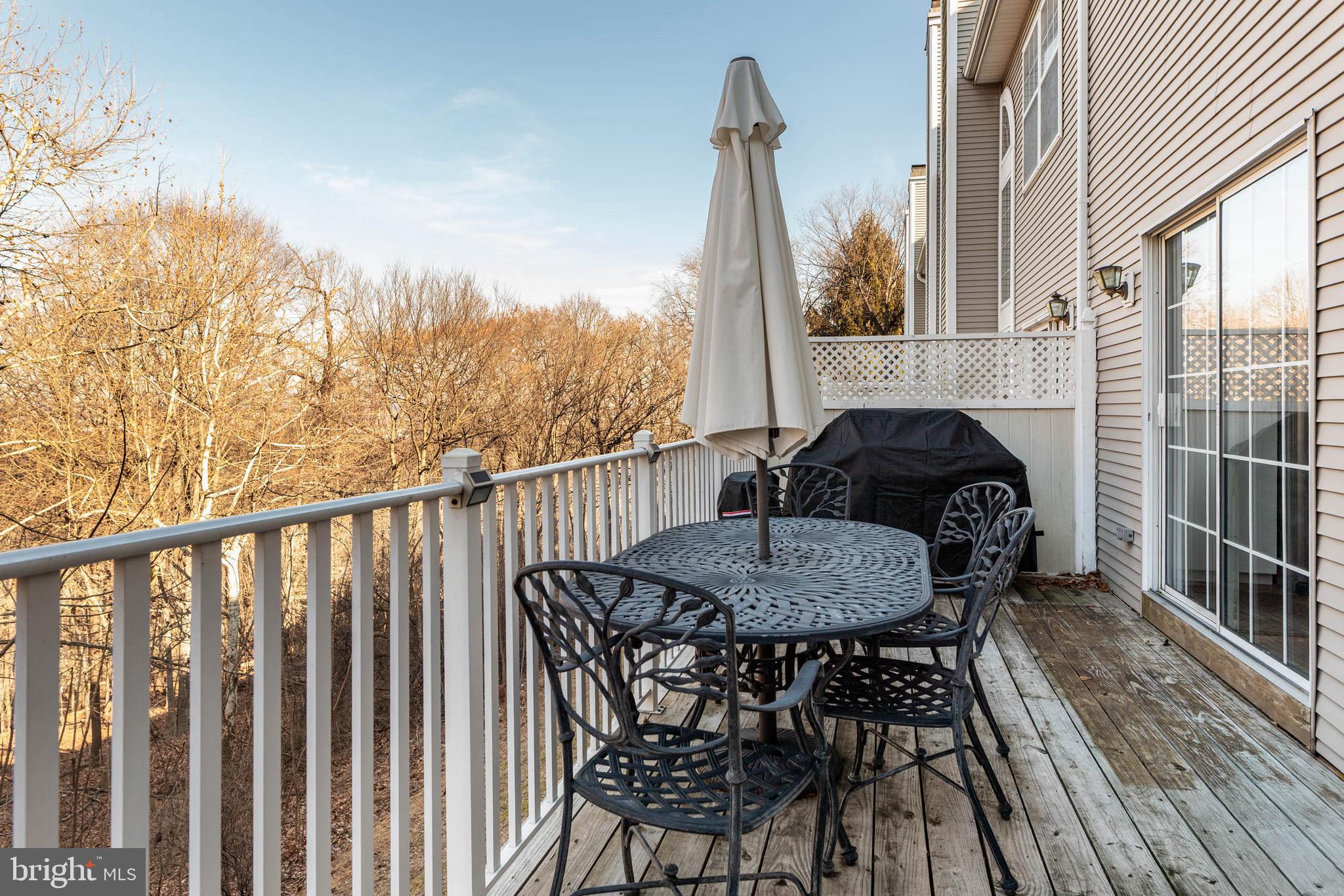 REBEL HILL - Residential