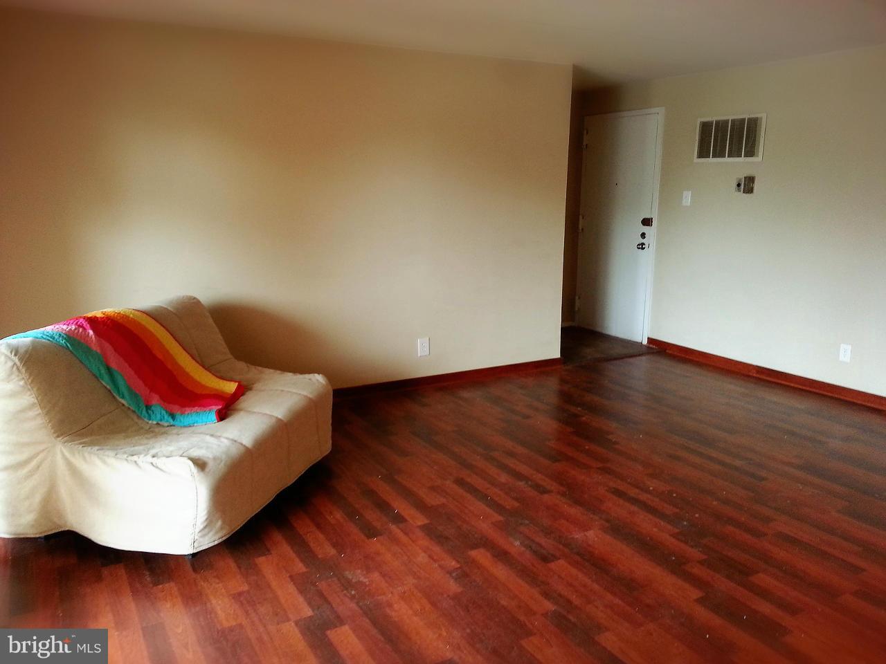 HUNTINGTON CLUB - Residential Lease