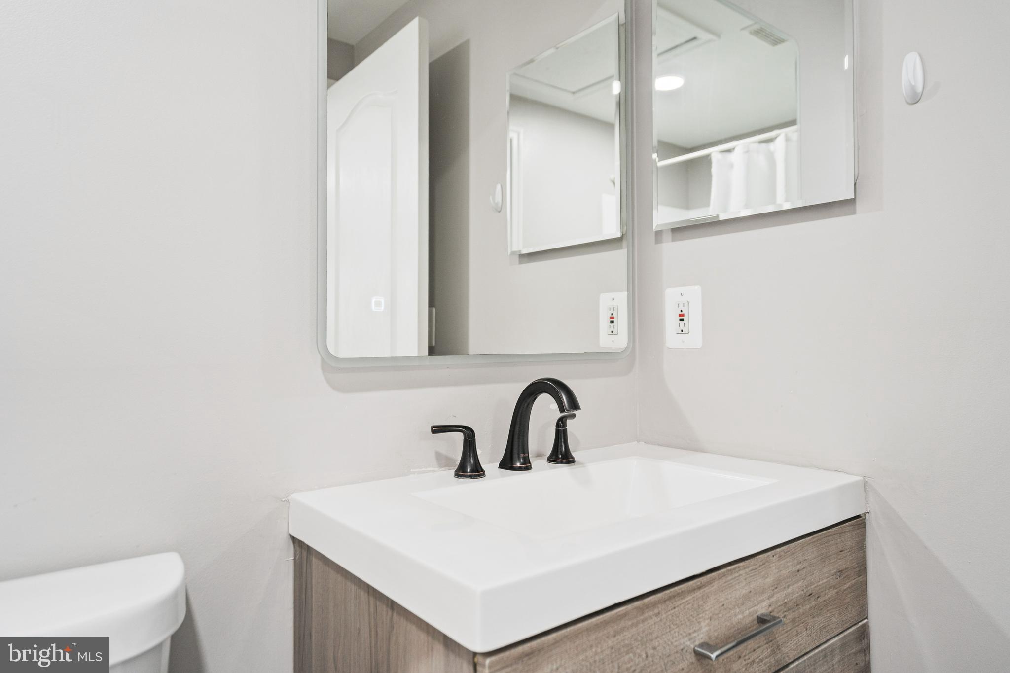 PRINCETON WOODS - Residential Lease