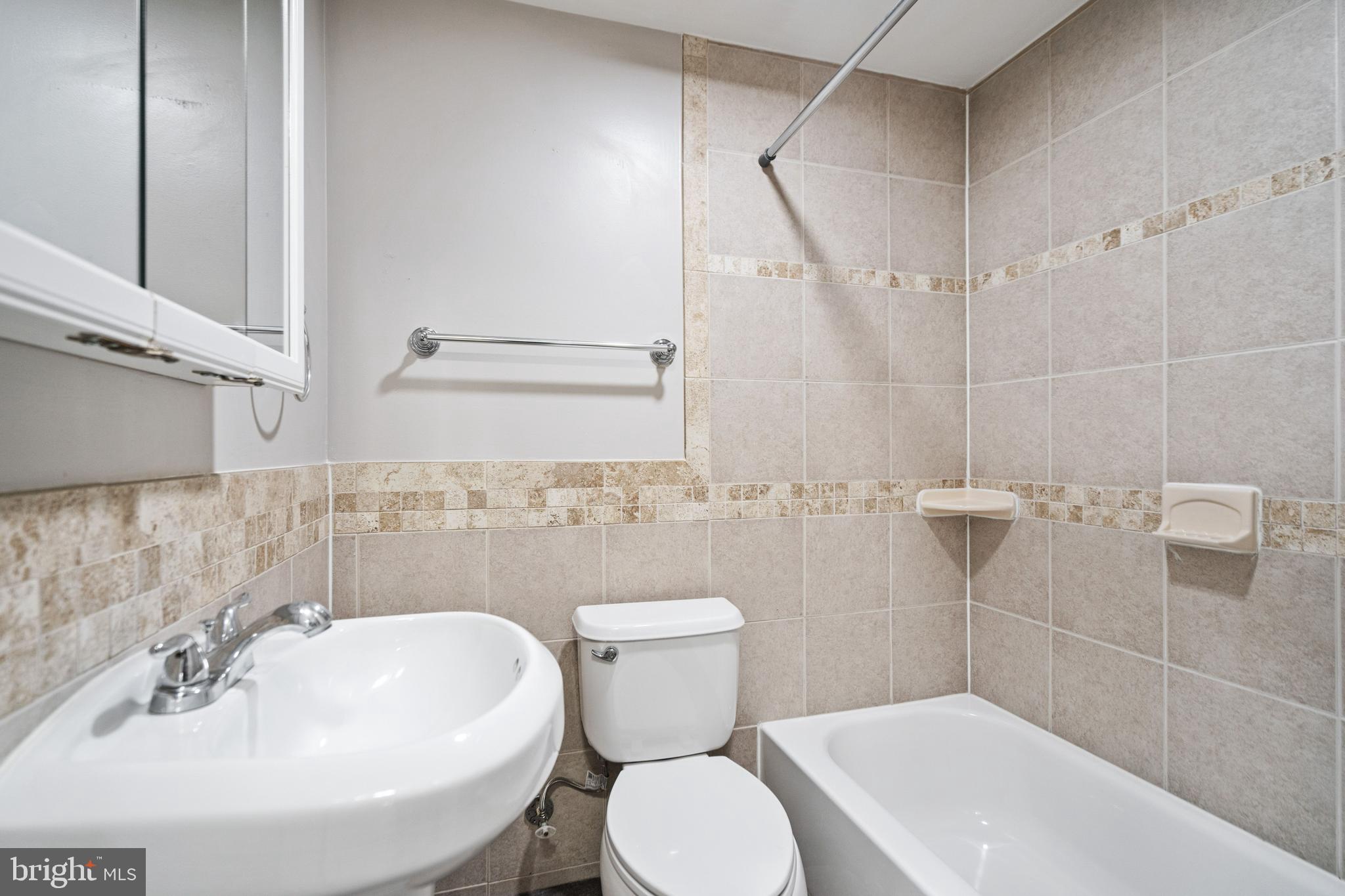 PRINCETON WOODS - Residential Lease