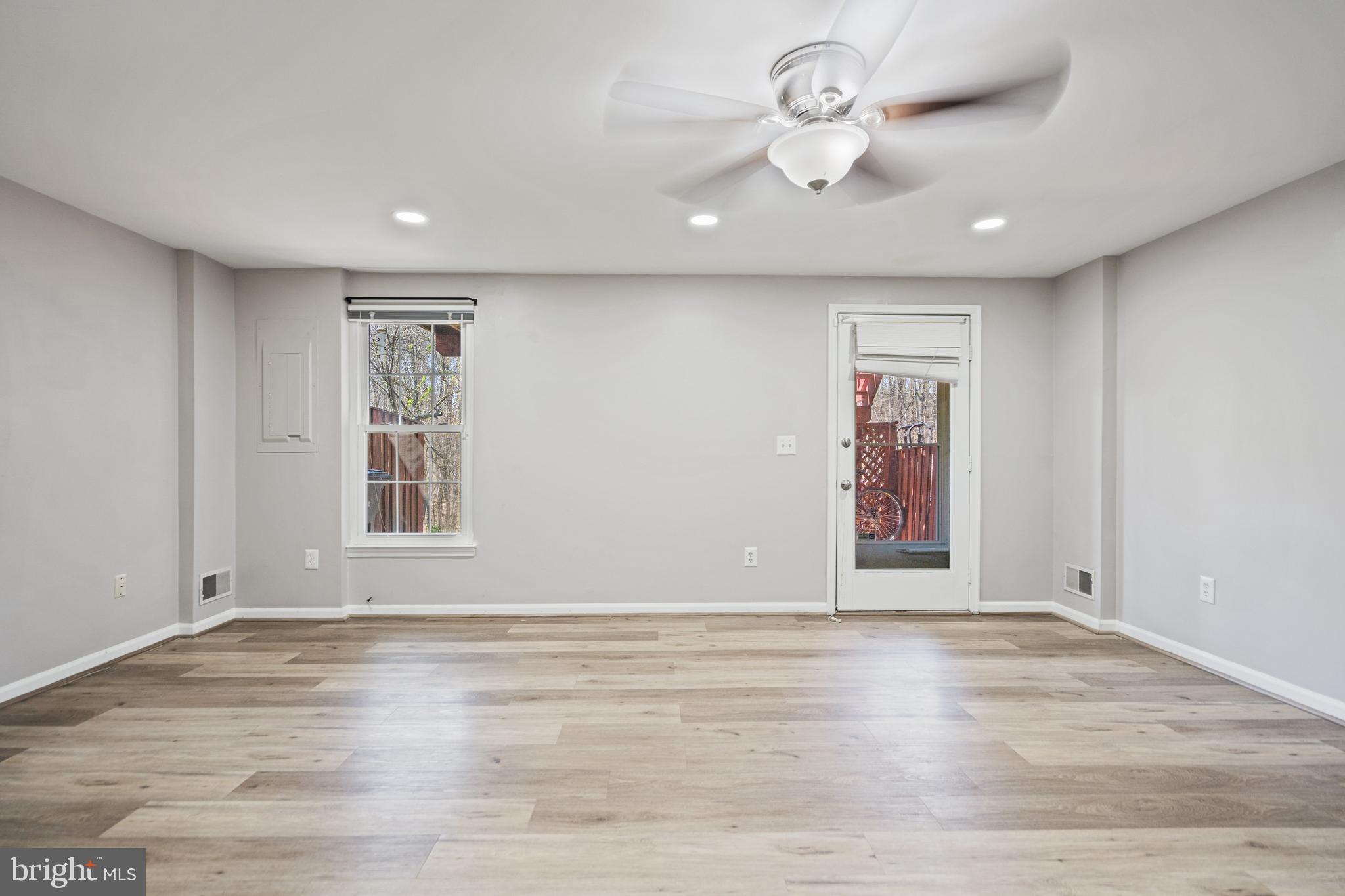 PRINCETON WOODS - Residential Lease