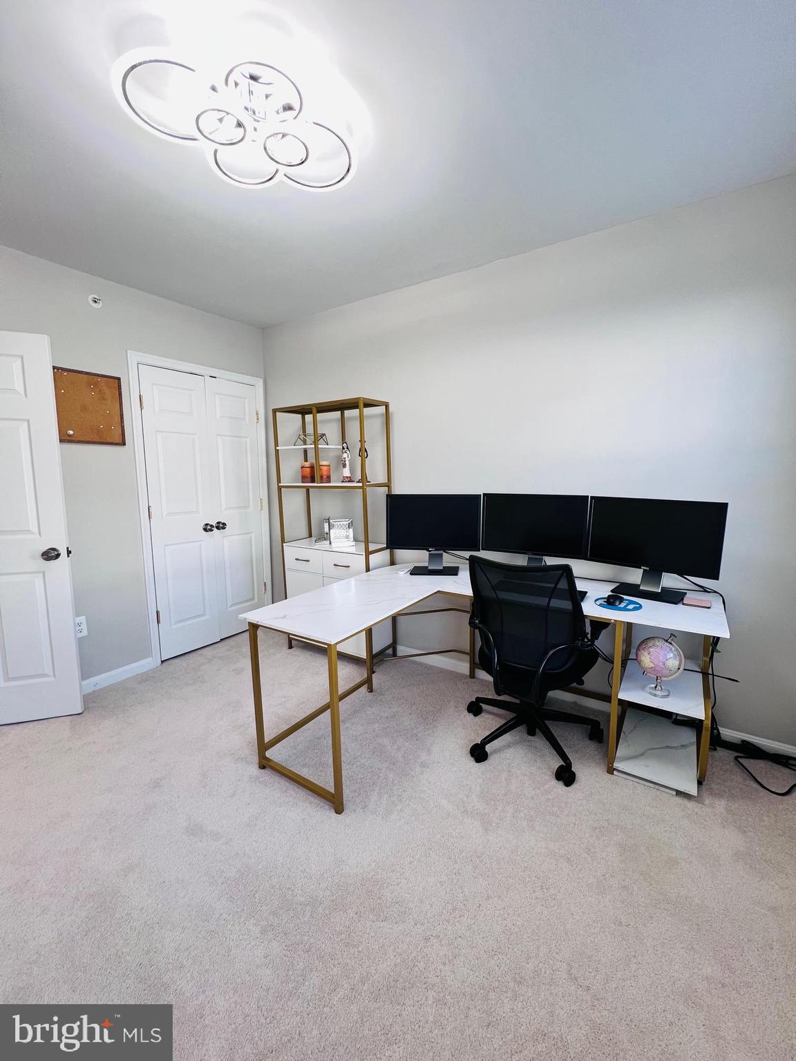 POTOMAC LAKES - Residential Lease