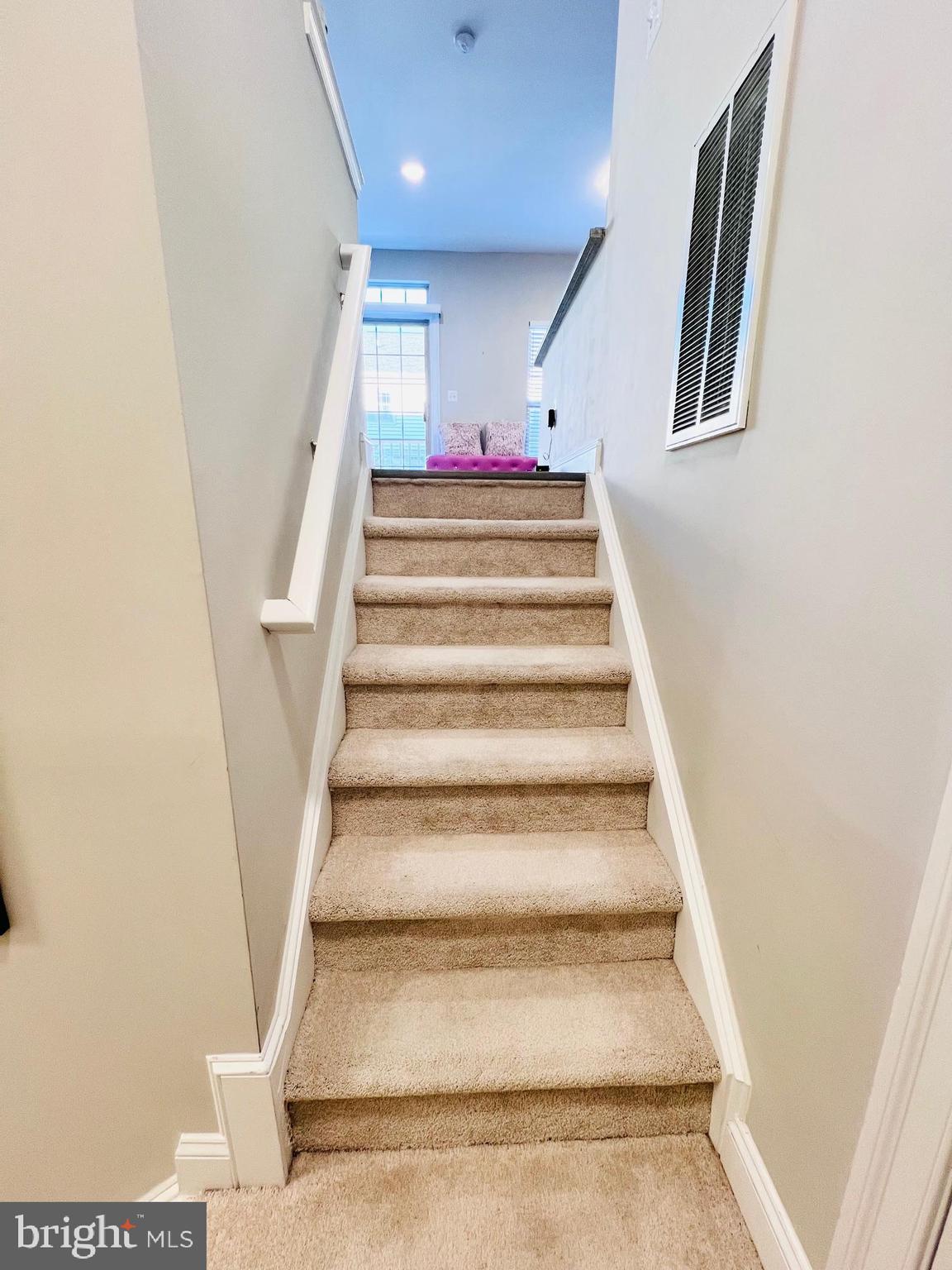 POTOMAC LAKES - Residential Lease