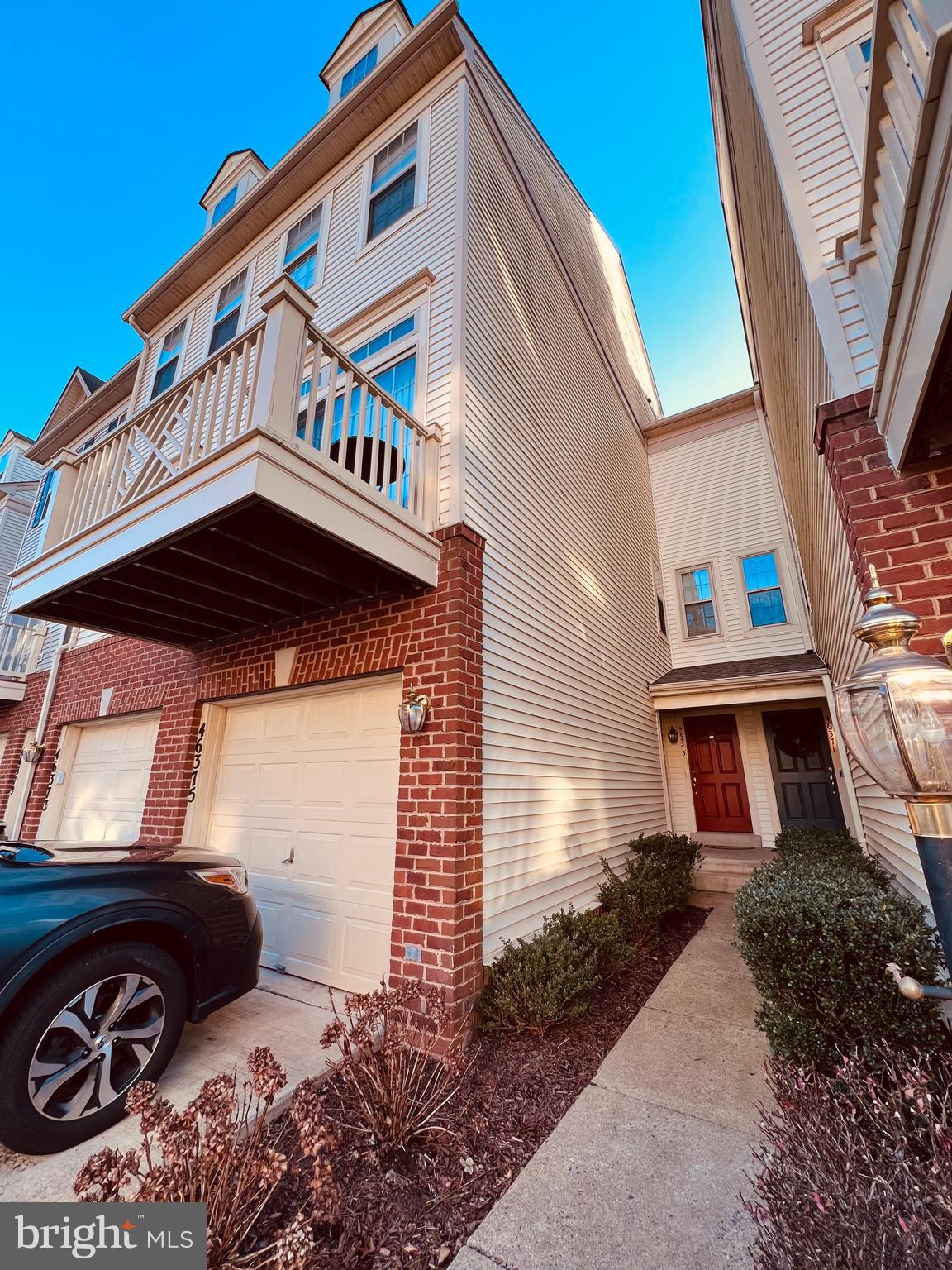 POTOMAC LAKES - Residential Lease