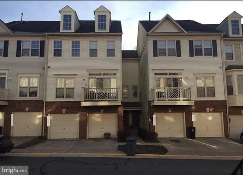 46375 PRYOR SQUARE STERLING VA 20165