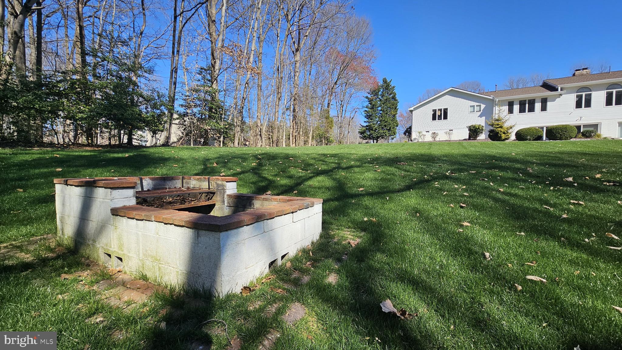 LOCUST GROVE ESTATES - Residential