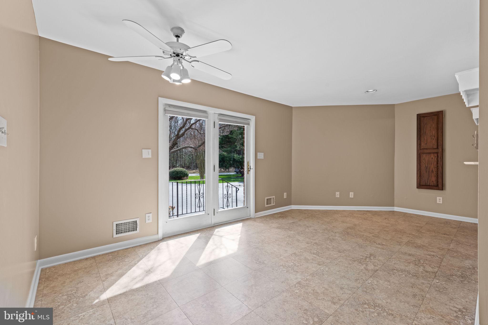 LOCUST GROVE ESTATES - Residential