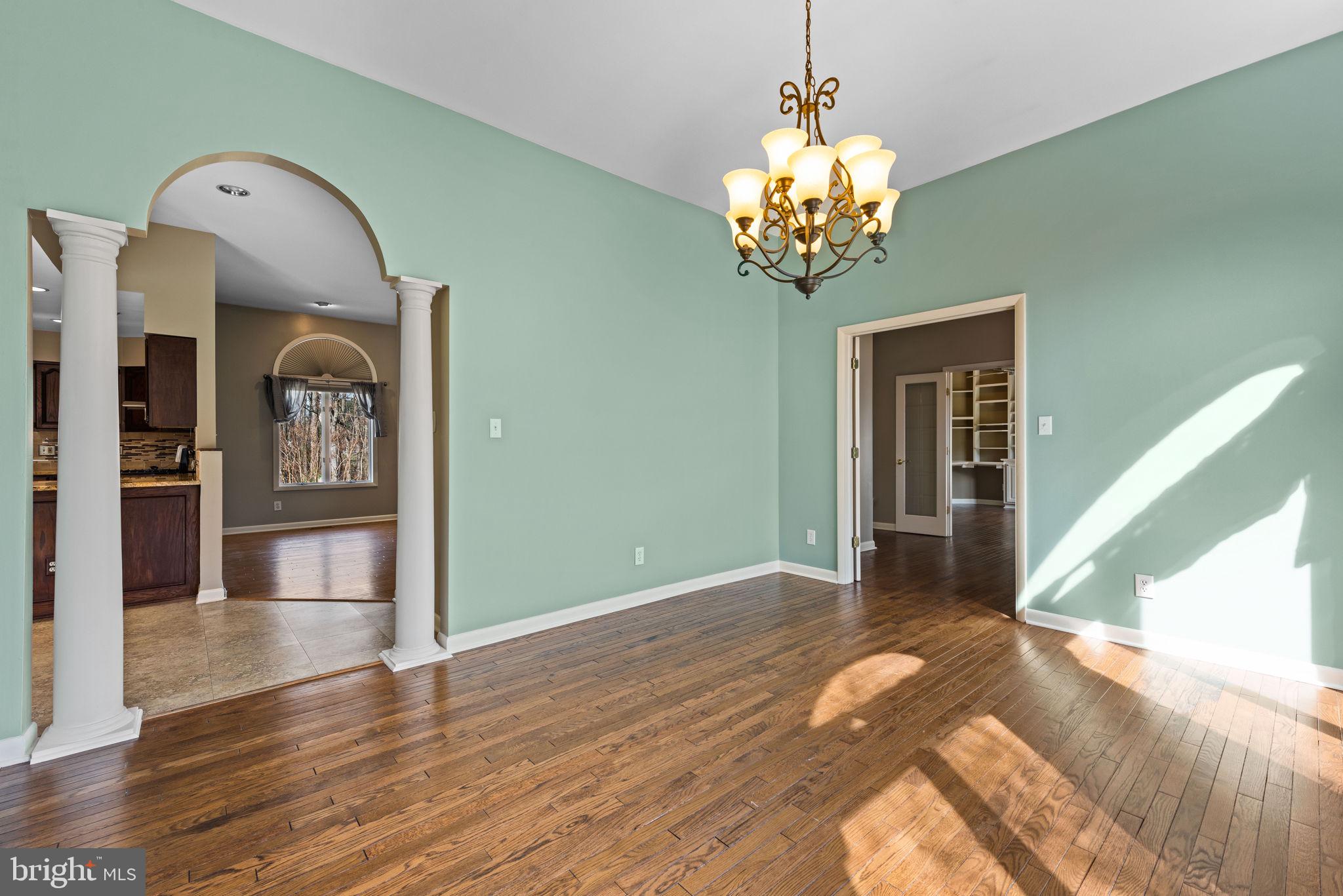 LOCUST GROVE ESTATES - Residential