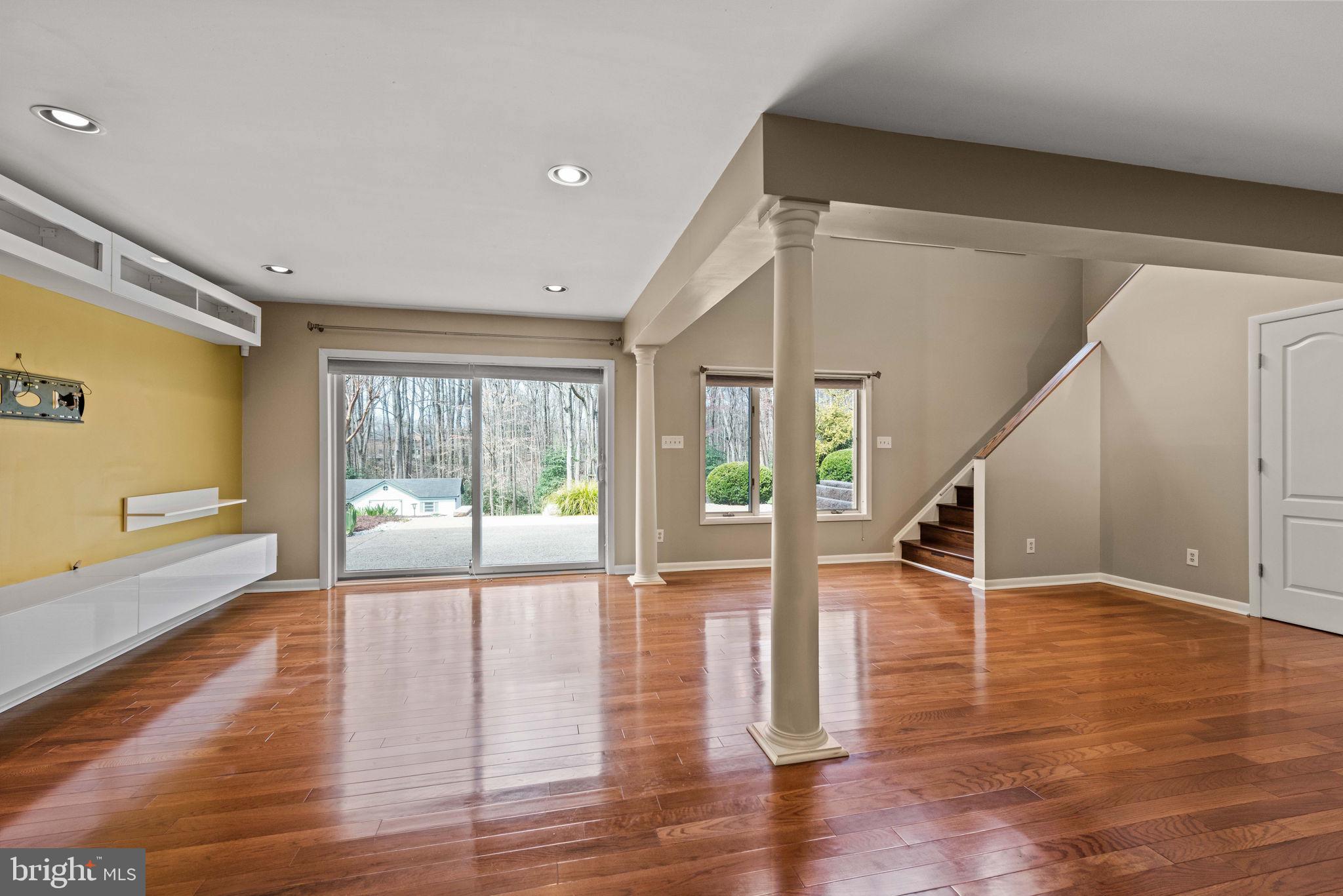 LOCUST GROVE ESTATES - Residential